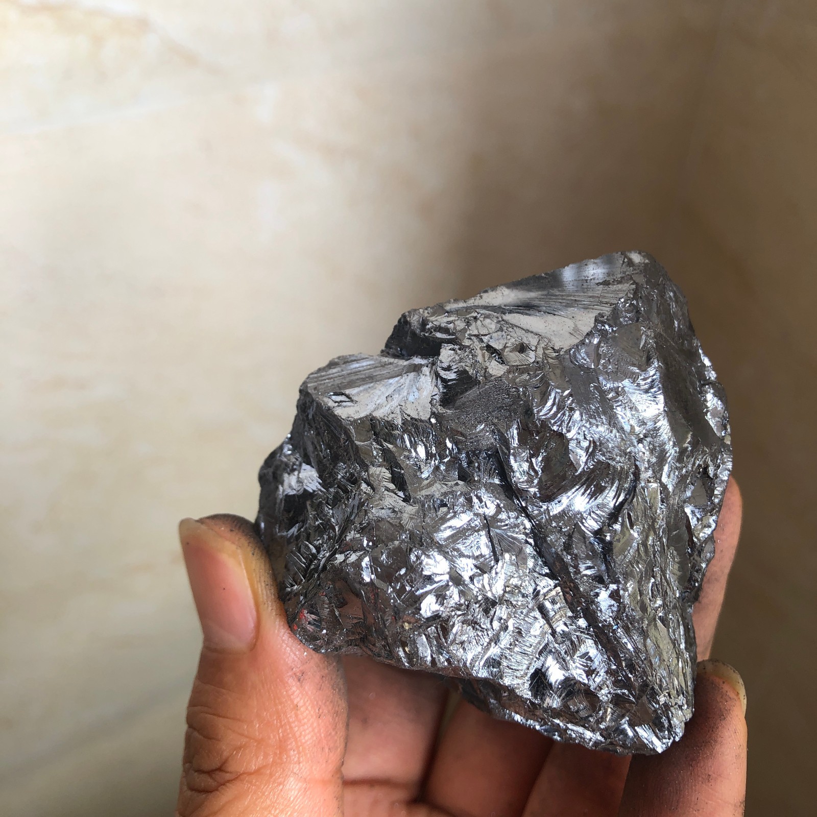 Elite Terahertz Raw Terahertz EMF Protection Noble shungite stone 137g A5988