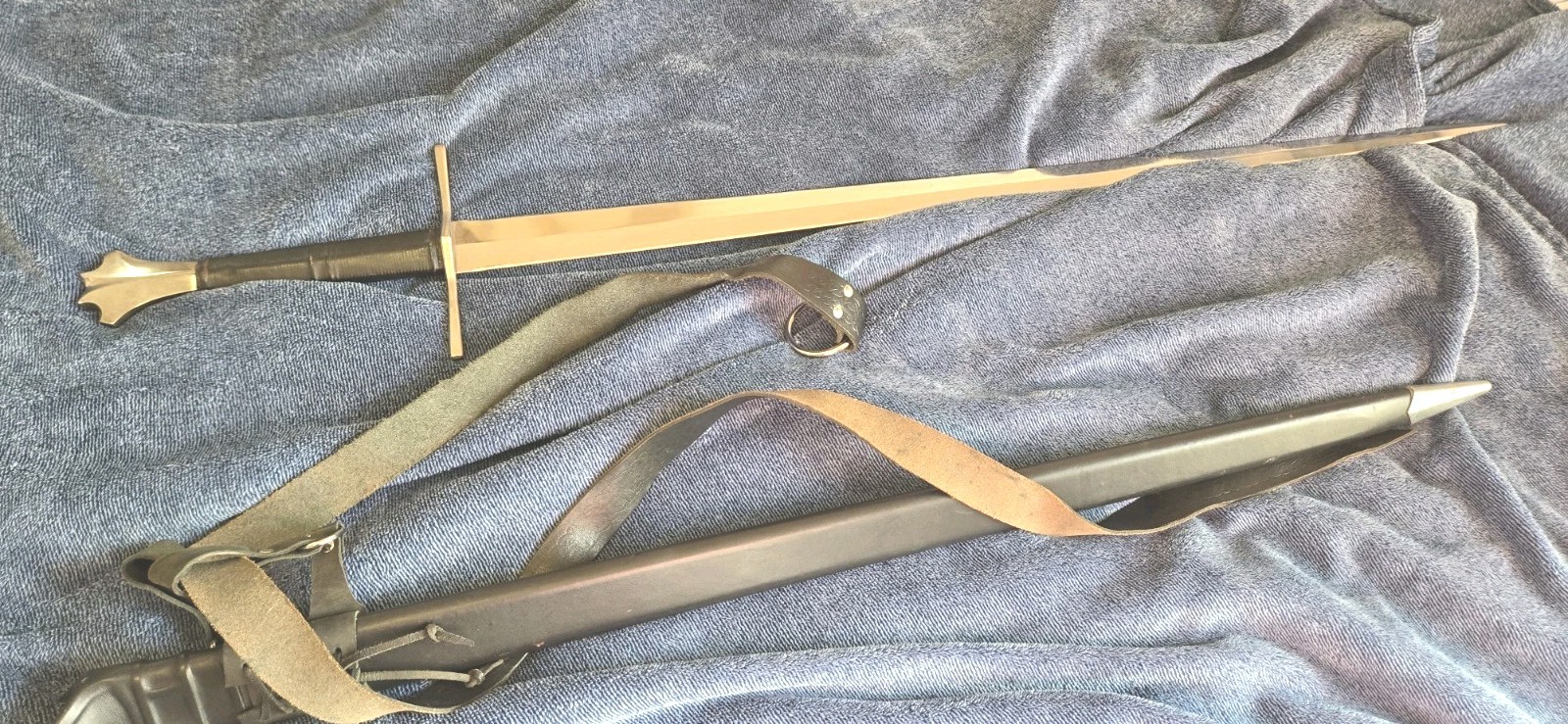 Darksword Armory Gothic Longsword.