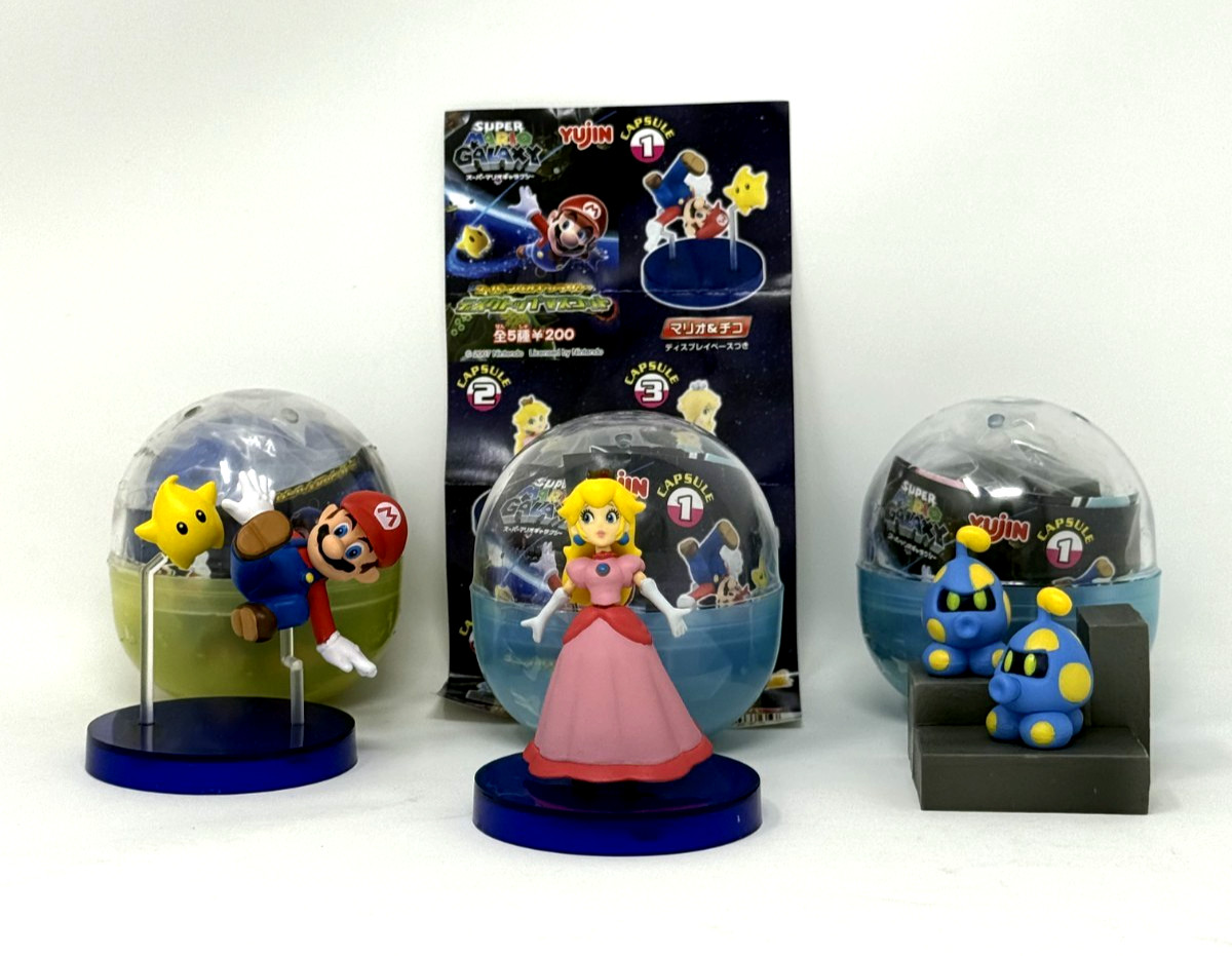 Vintage 2007 Yujin Super Mario Galaxy Desktop Mascot Figure Lot - Mario Peach Oc