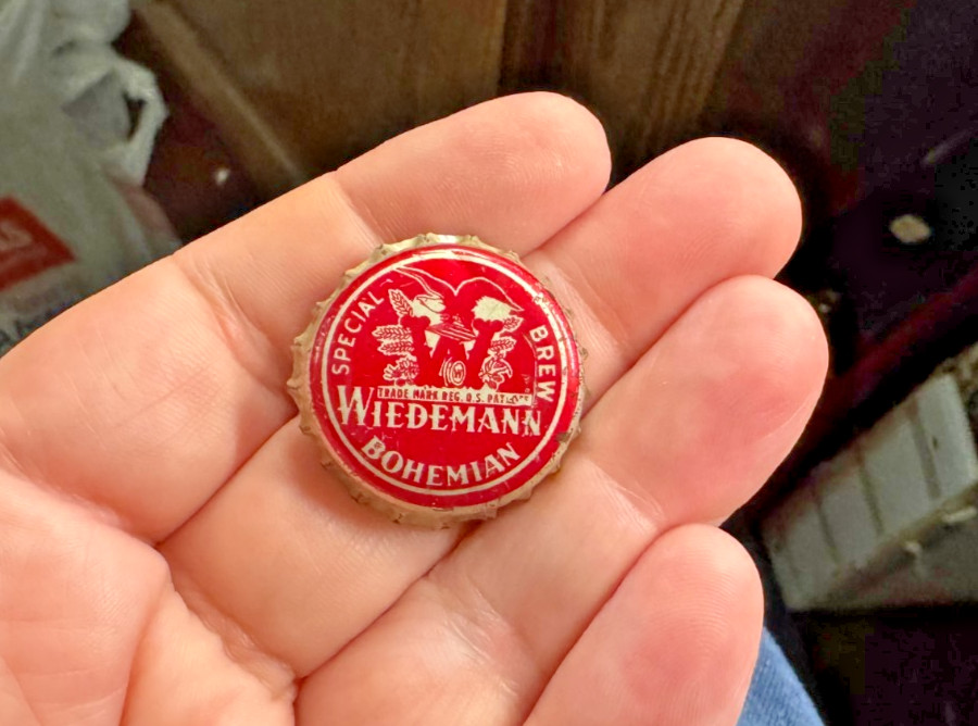 VINTAGE WIEDEMANN SPECIAL BREW BEER CORK BOTTLE CAP WIEDEMANN BRG NEWPORT KY