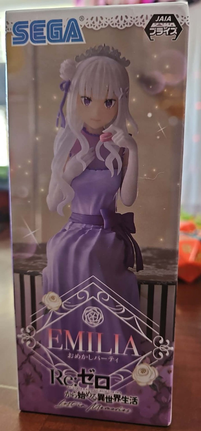 Sega Re:Zero Dressed Up Party Perching Emilia Figure New