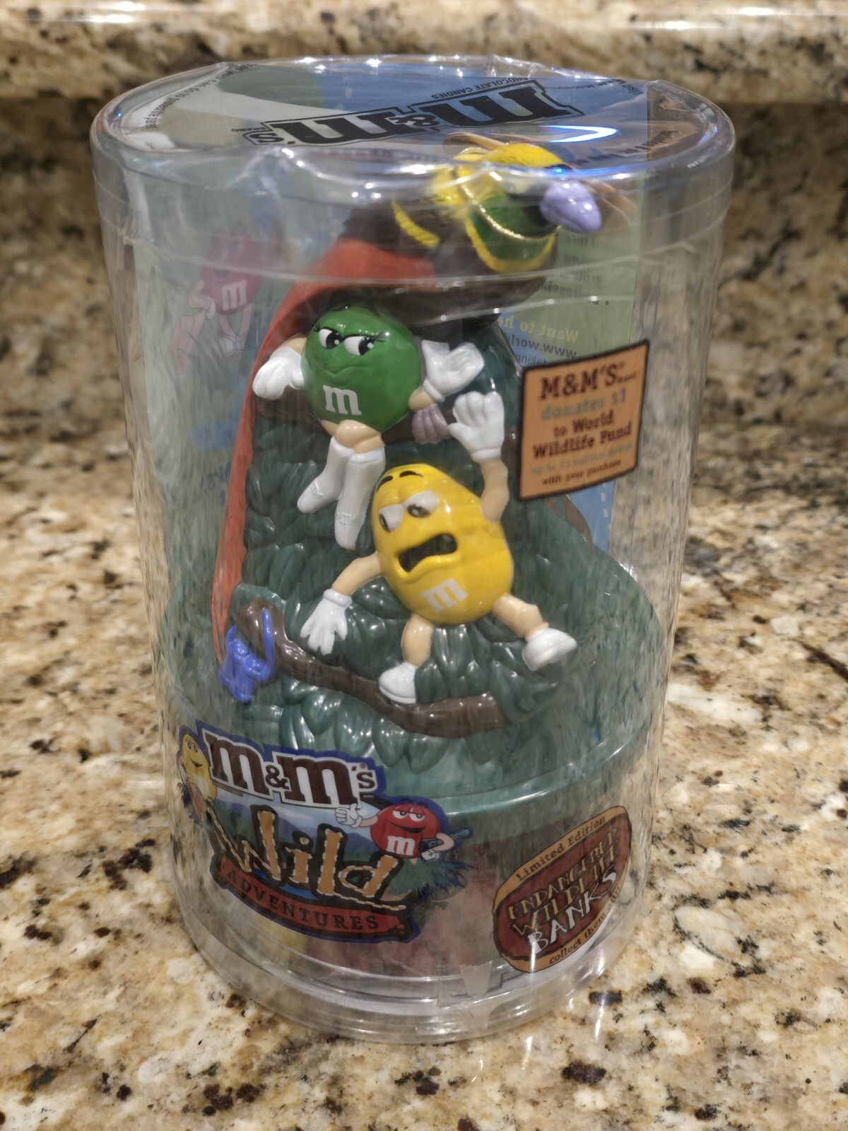 2005 M&M\'s Wild Adventures Endangered Wildlife Coin Bank Bird Of Paradise NEW