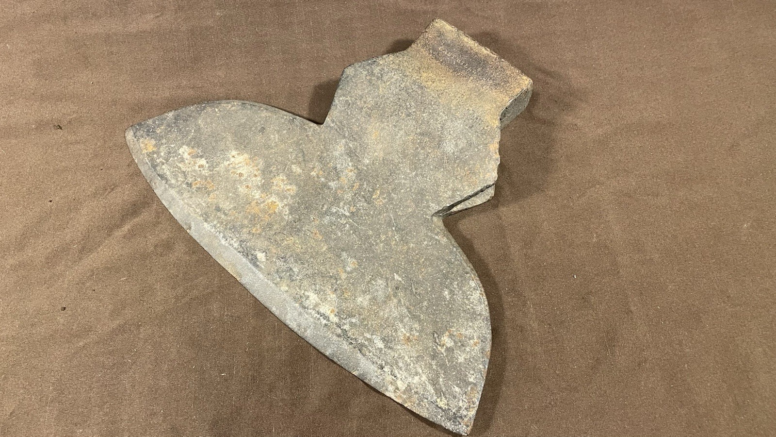 Antique 5lb 12oz. 11 inch Broad Hewing Axe Timber Beam Hewing Tool Primitive