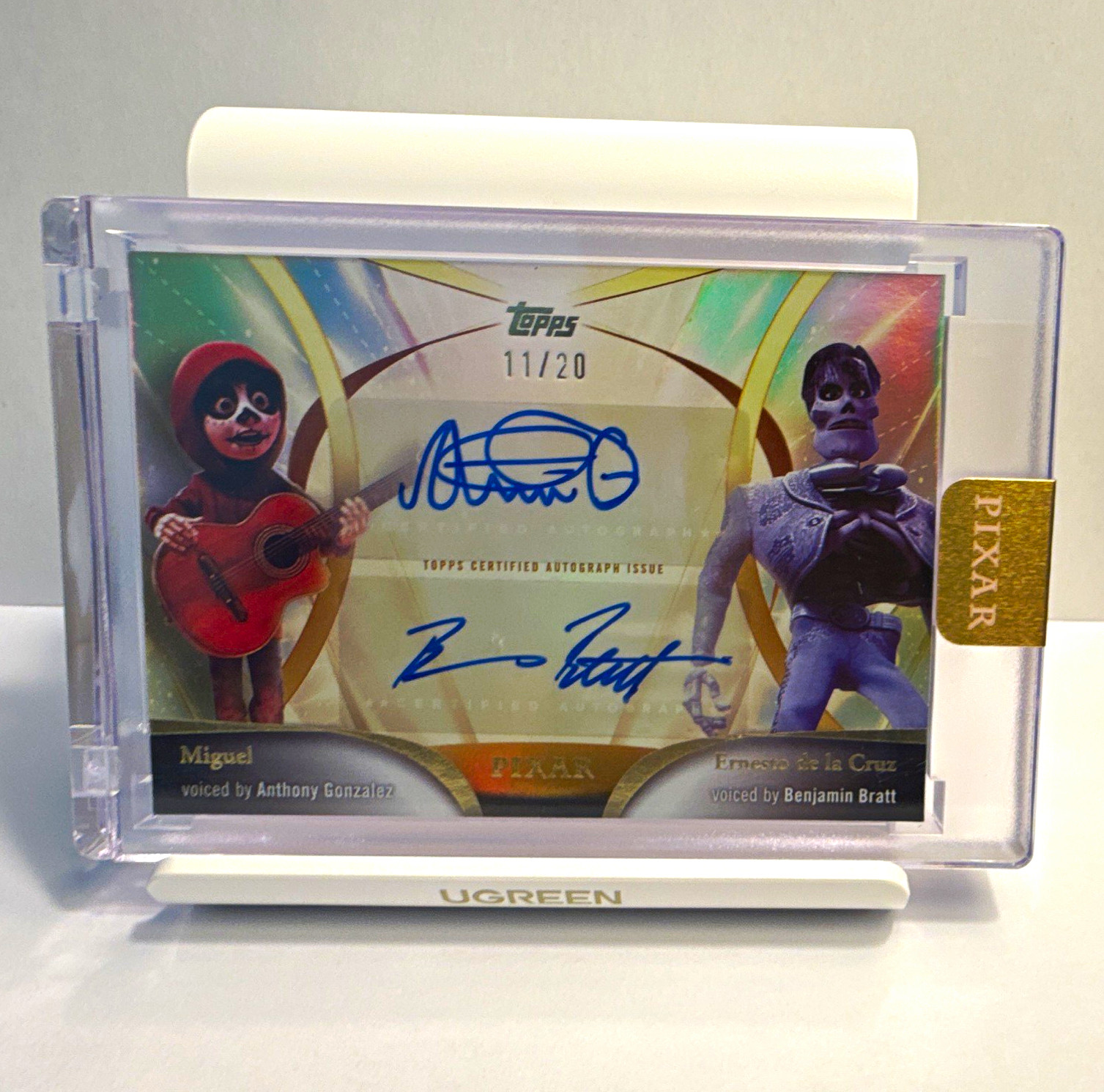 2025 Topps Pixar Gold Anthony Gonzalez Benjamin Bratt Golden Duo Auto /20 GDA-GB