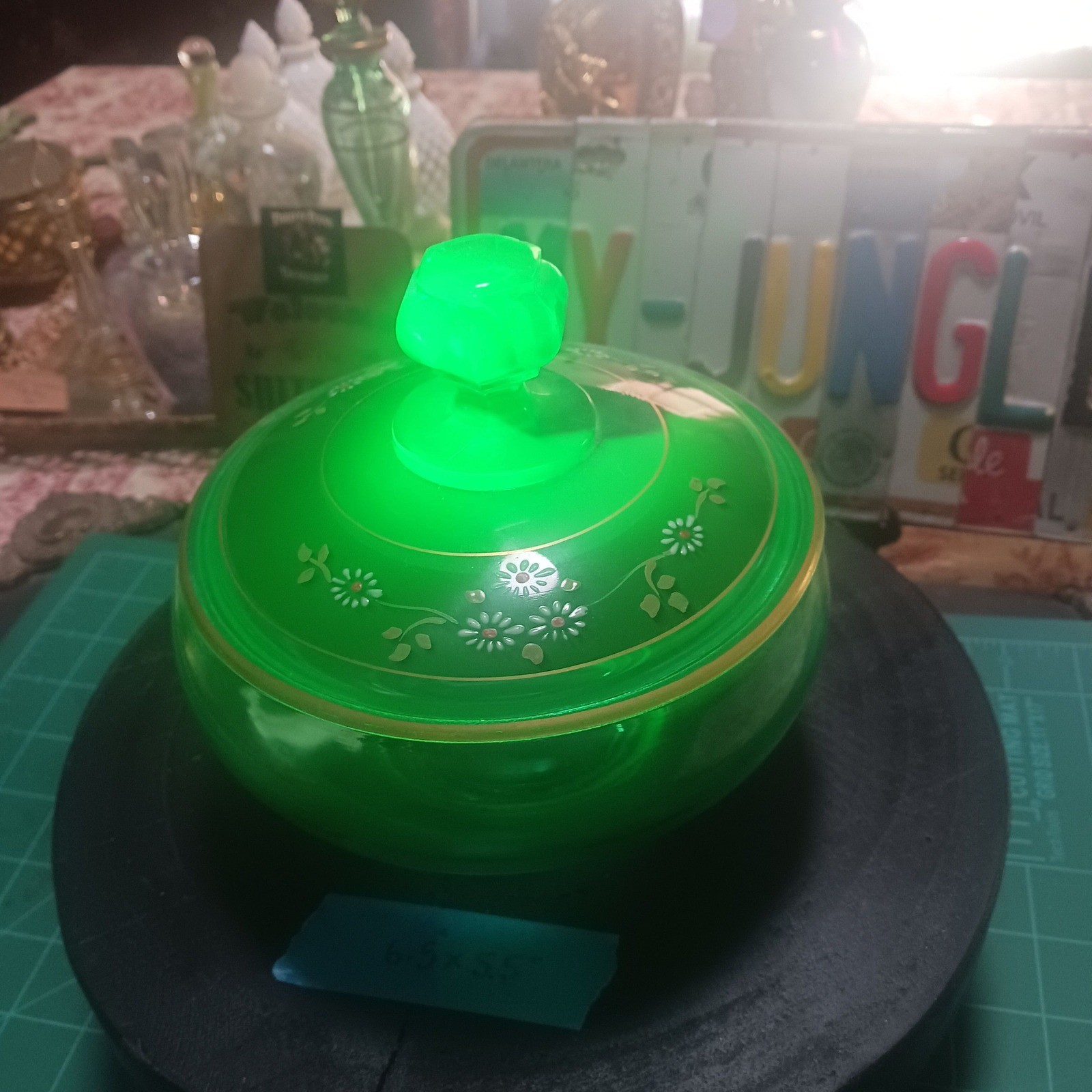 Vtg Bohemian Uranium Glass Trinket Dresser Box with lid