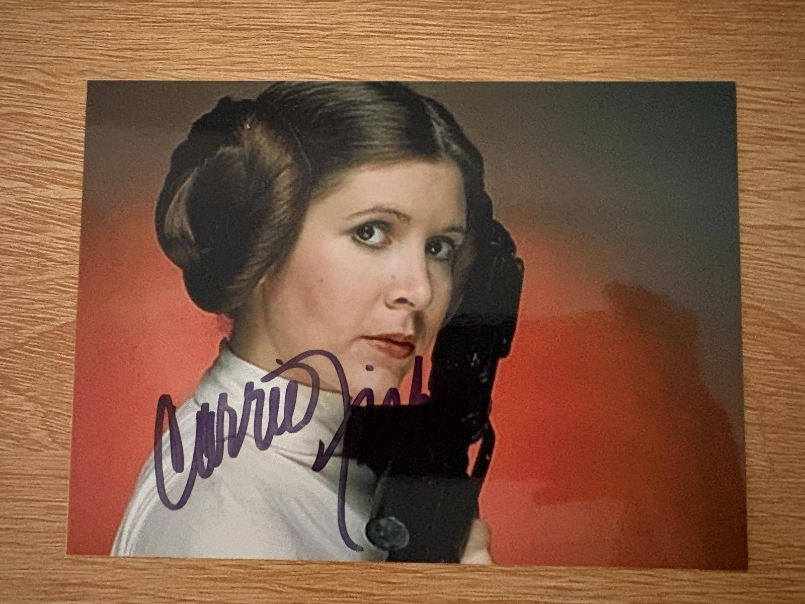 Carrie Fisher Signed 7x5 Photo Autograph Star Wars Princess Leia In Person Proof