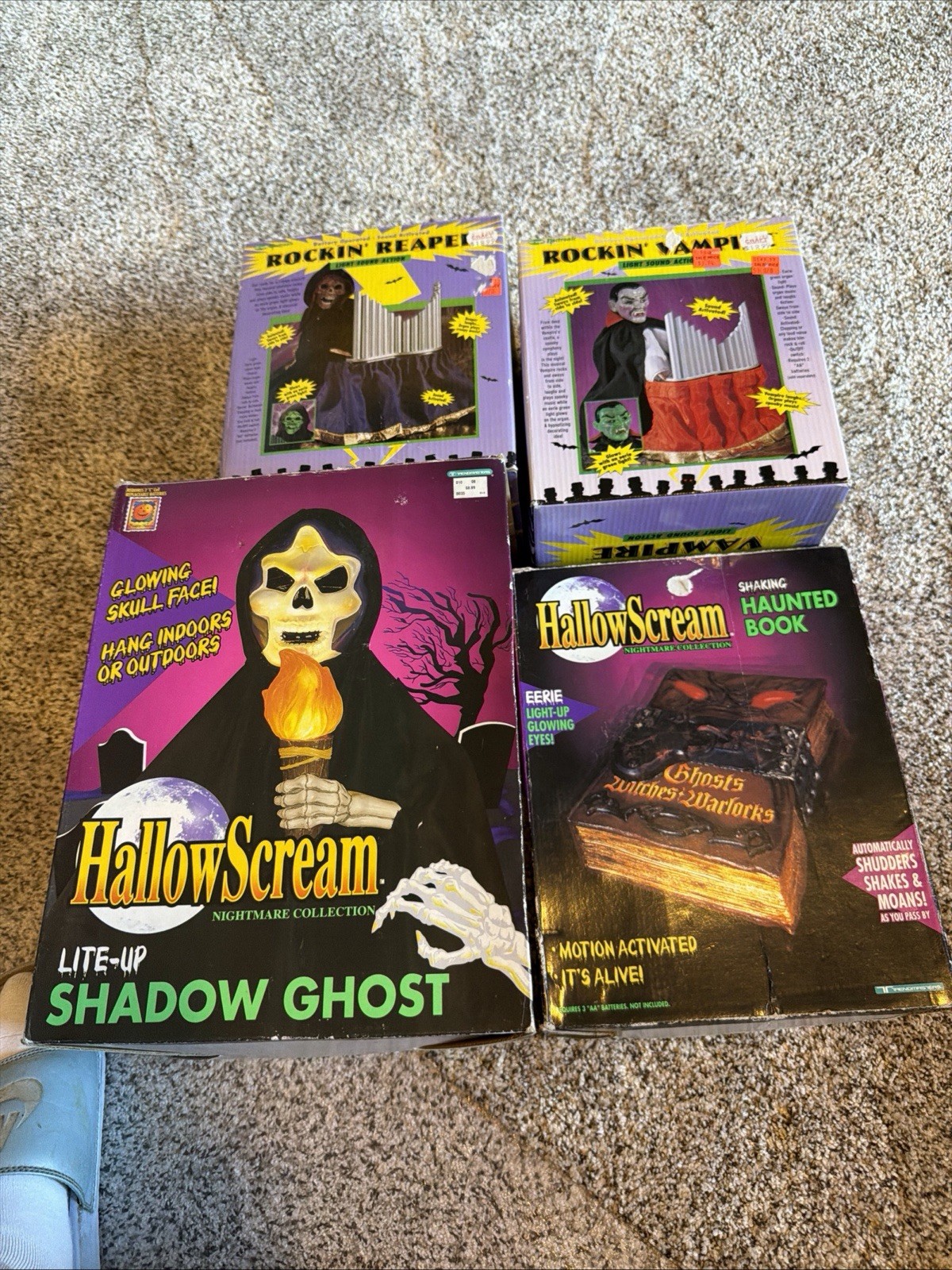 Vintage Gemmy Halloween Rock & Reaper Rock And Vampire Scream Haunted Book READ