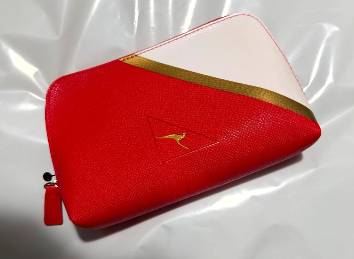 Qantas Centenary Collection Amenity Kit  - Red & White
