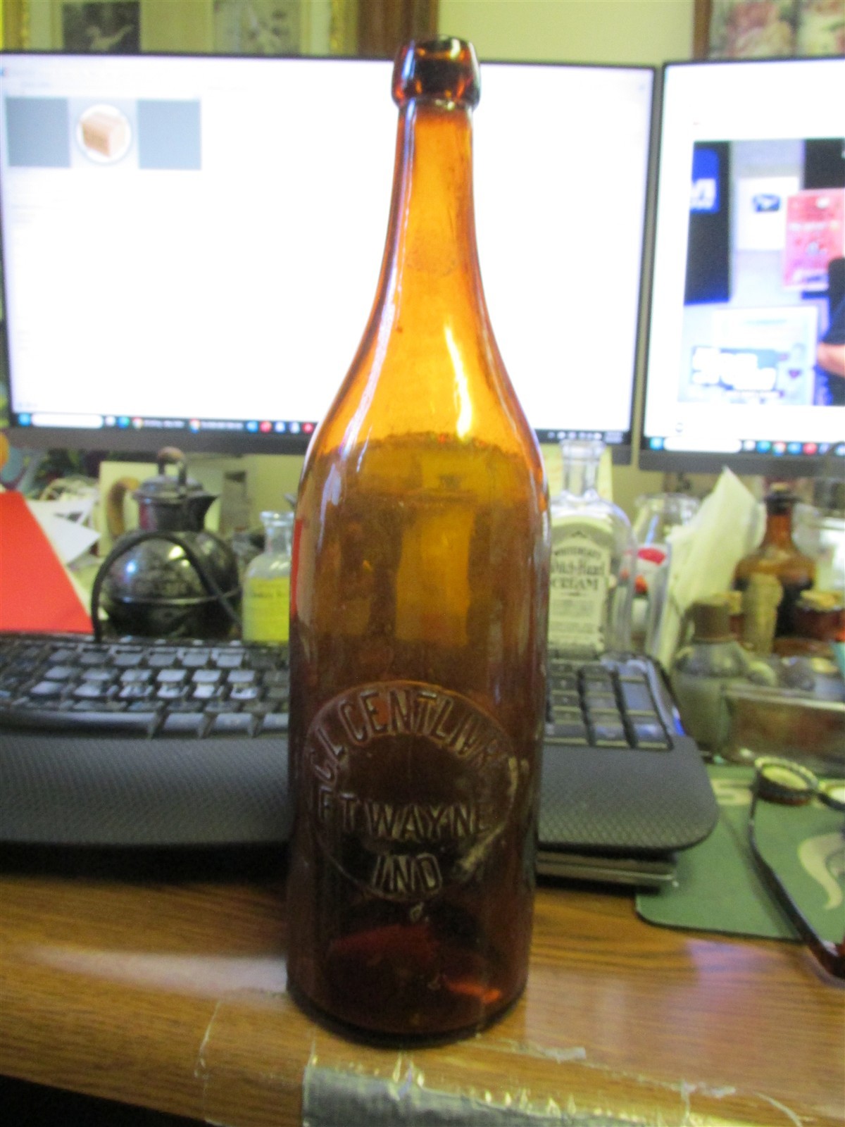 Ft. Wayne, Ind. C.L. Centlivre Quart Amber Beer Bottle w/ Baltimore Loop Seal