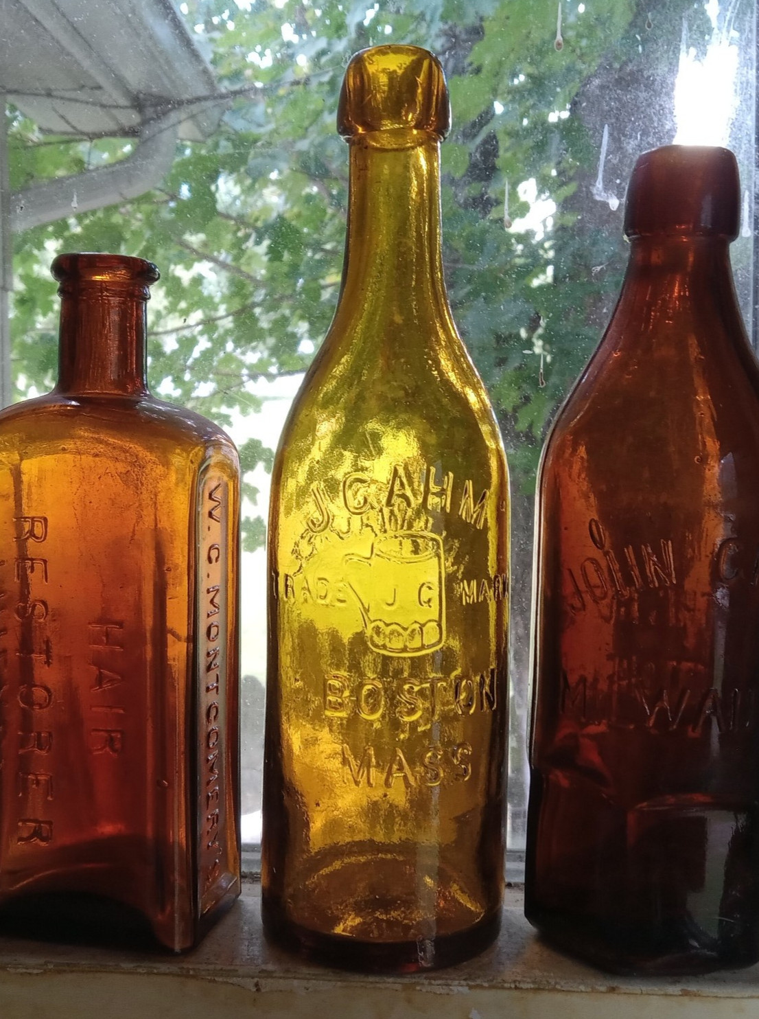 PRETTY YELLOW 1880s J.GAHM MILWAUKEE LAGER BEER BOSTON APPLIED BLOB TOP NICE