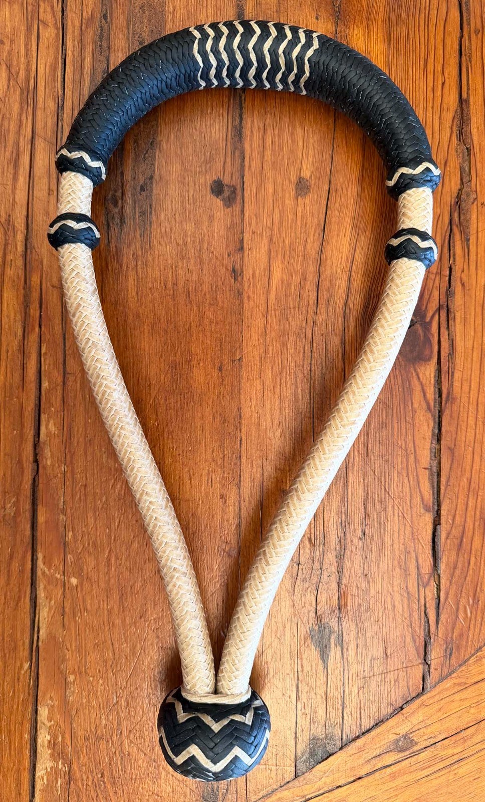 NICE NEW GUITRON Cowboy Vaquero Handmade 24 Plait 5/8