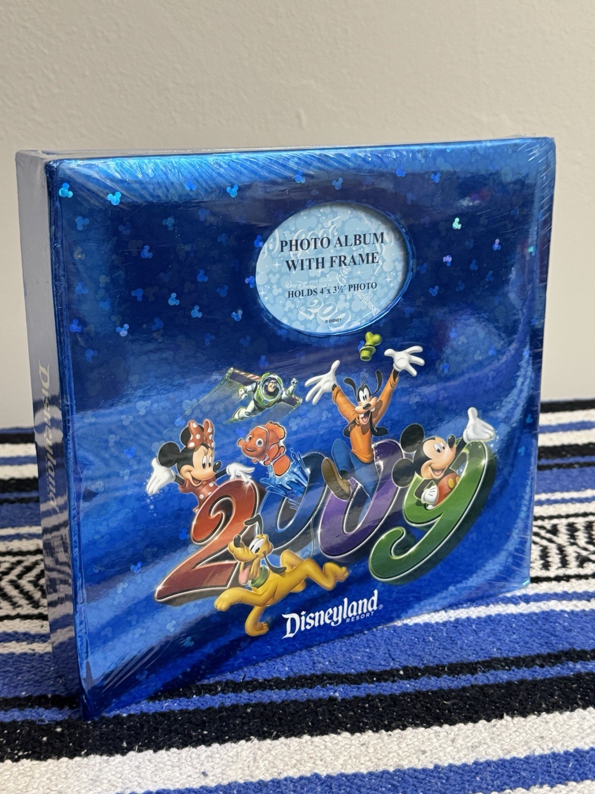 NEW Walt Disney World Mickey Mouse 2009 Photo Album Book 100 Pictures Memo Area