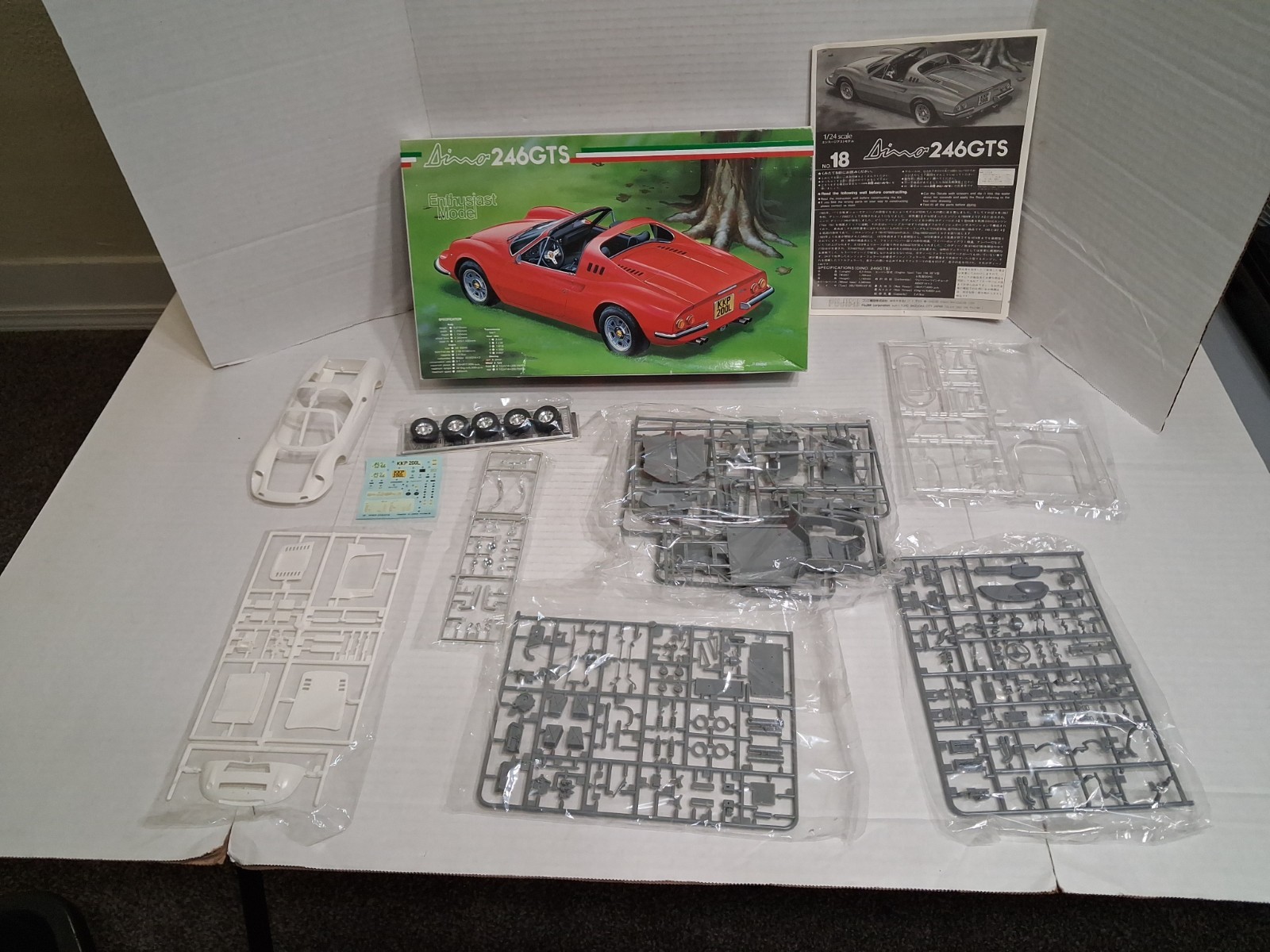 FUJIMI 1/24 Ferrari Dino 246GTS Enthusiast Model No.18 Plastic Model