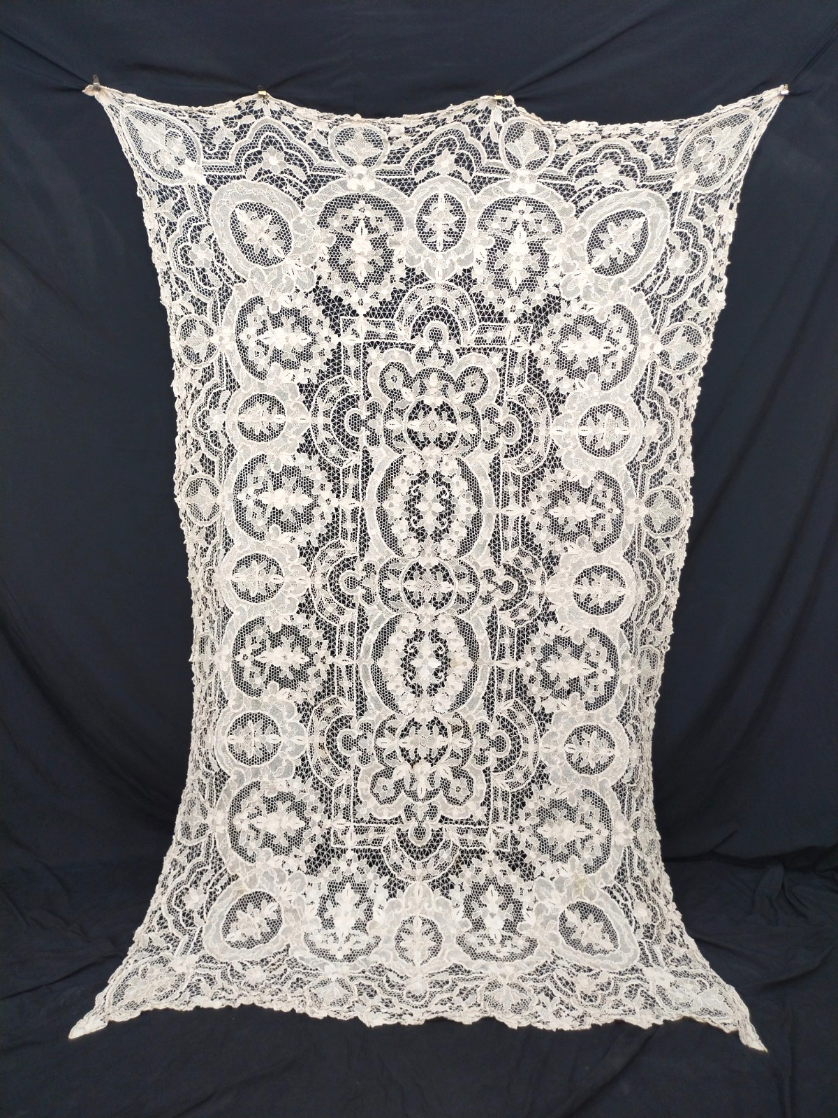 vintage linen lace tablecloth Hand Made Lace Linen Tablecloth