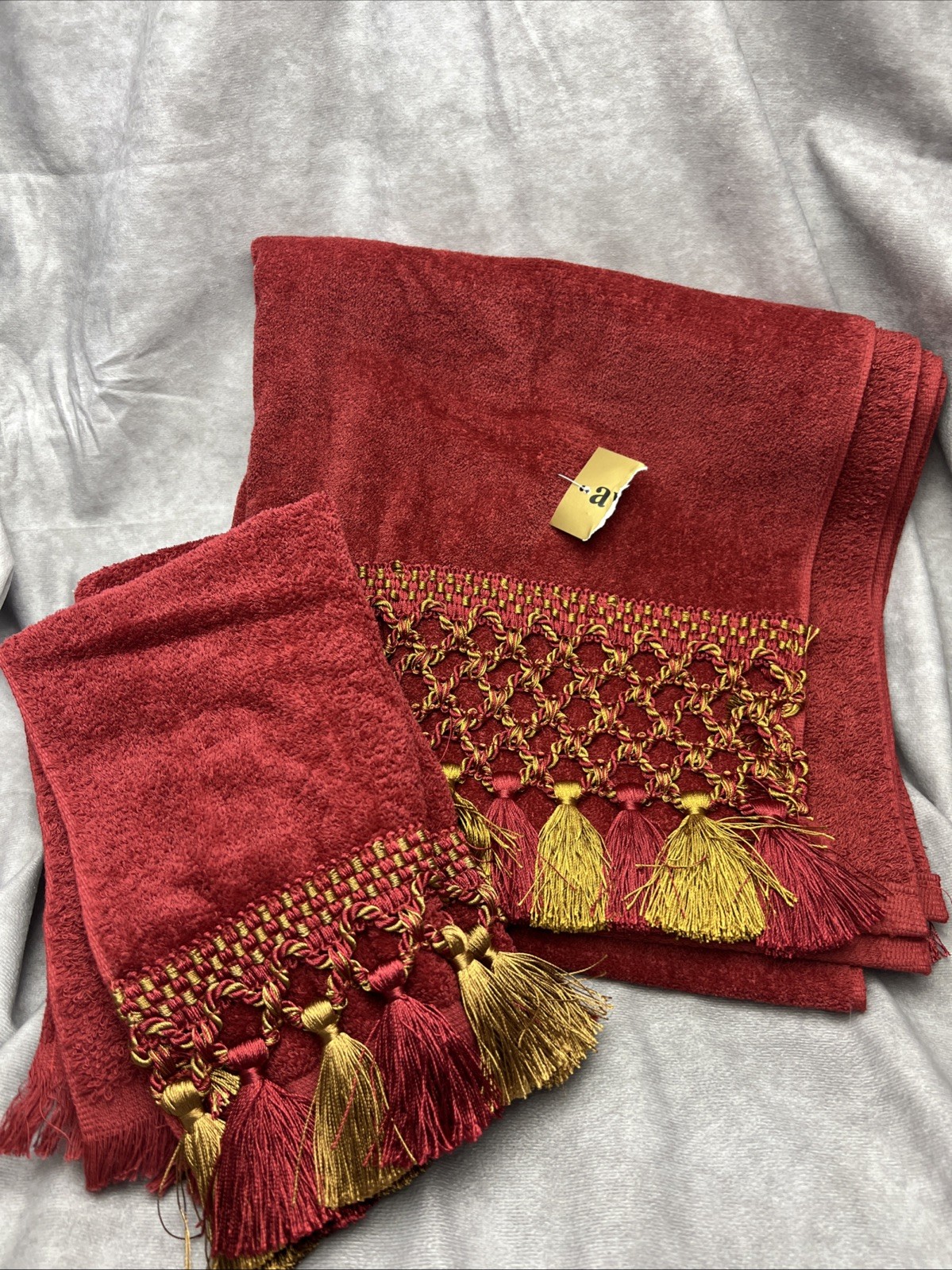 Avanti Decorative Hand  Bath Towel Set 3 Maroon Gold Tassels Vintage B7