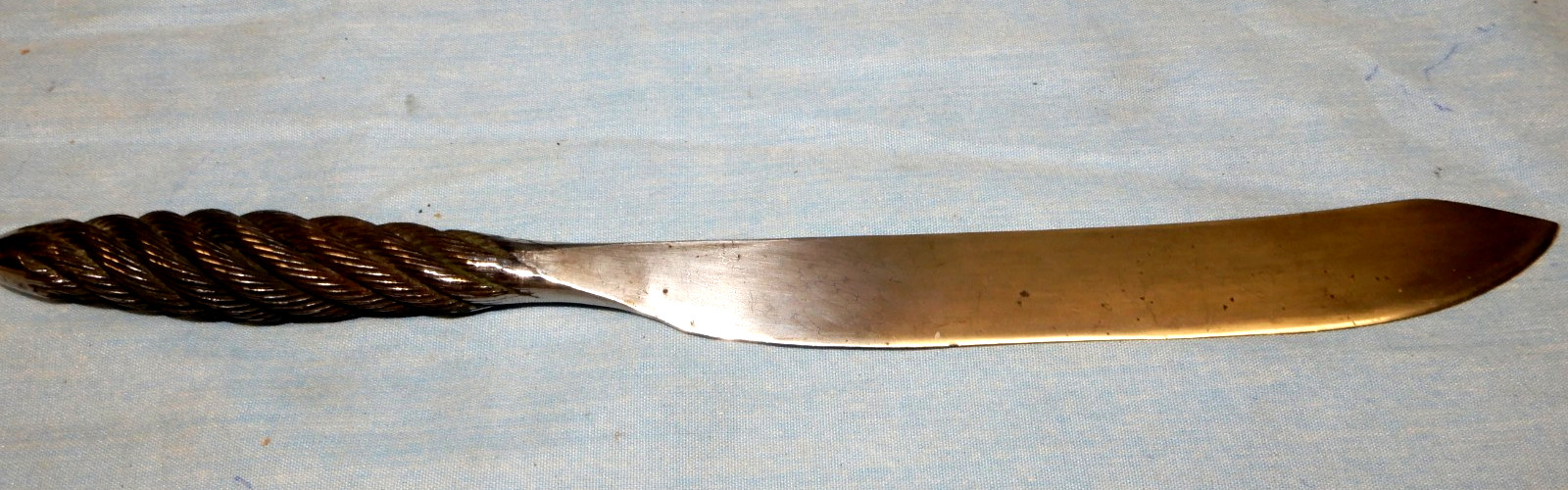 Custom hand forged twisted cable damascus knife 7\