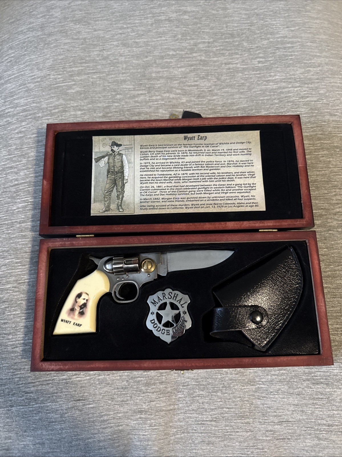 Billy the Kid Gun Knife Set New In Box NIB Reward Poster & Sheriff Badge