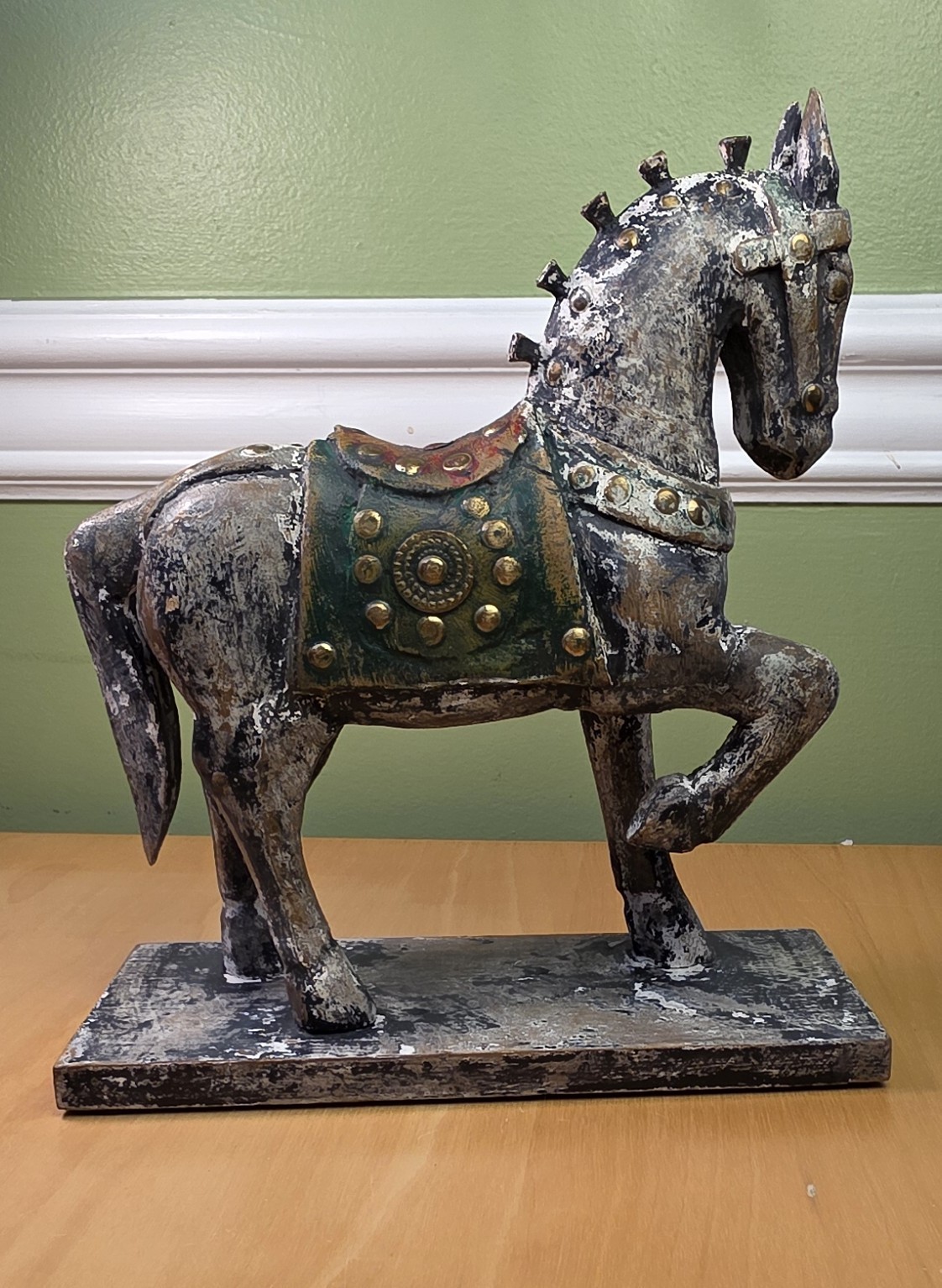 Distressed Wooden Painted Battle War Horse Art Sculptue Figurine 8\