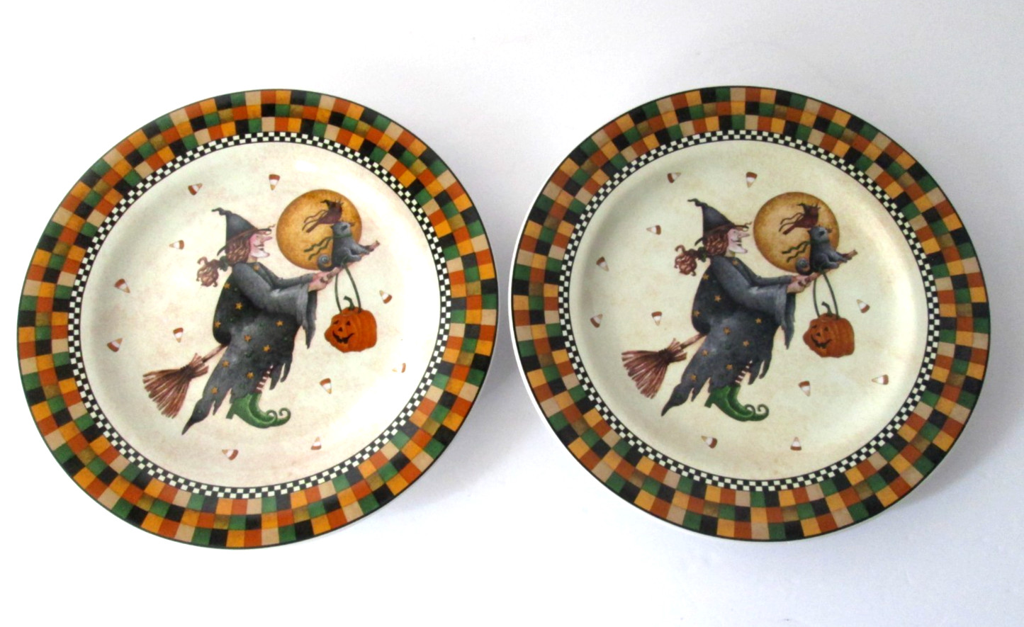 2 Vintage Sakura Debbie Mumm Vintage 1998 Witch on Broom Plates Halloween Decor