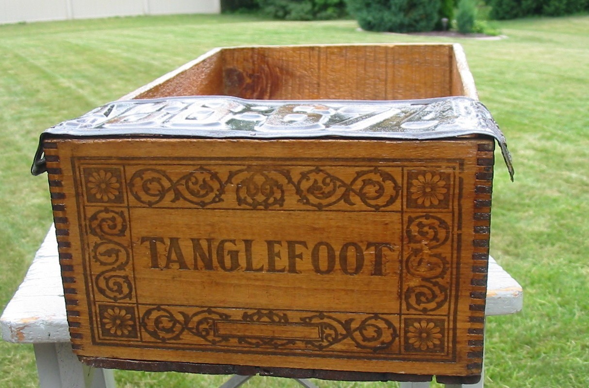Antique Vtg  Tanglefoot Fly Paper Made USA Crate Shelf 1934 License Plate MN