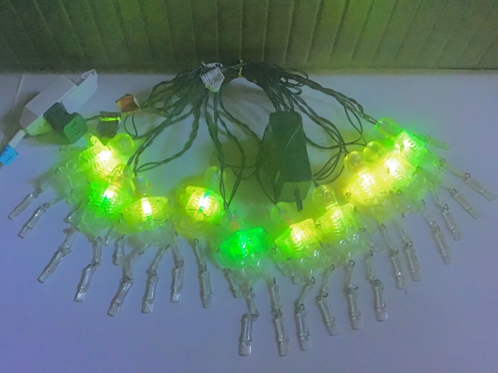 SEE VIDEO Vintage Neon Green String Skeleton Twinkling Lights Complete & Working