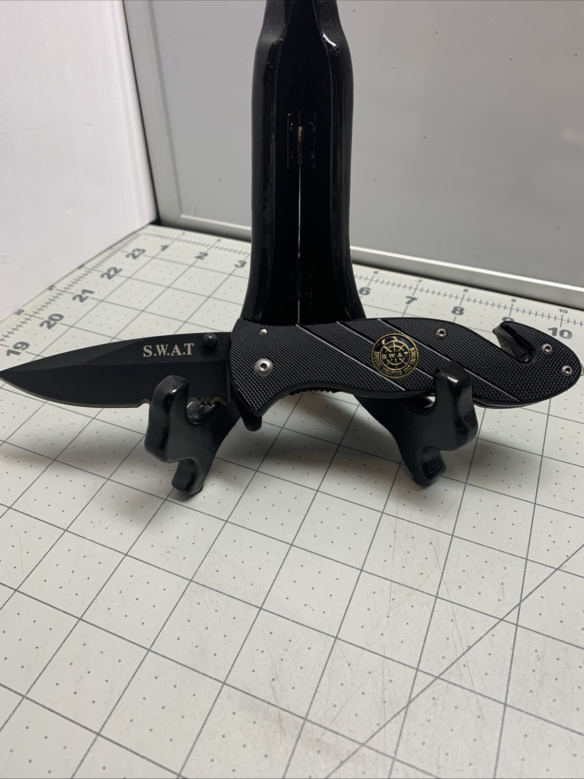 New S.W.A.T Lockblade, Pocket Knife Black 3 1/2 Blade, Stainless Steel.