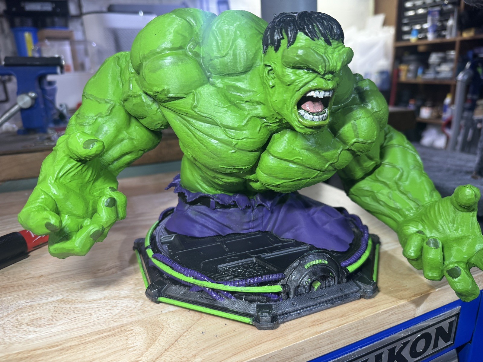 Incredible Hulk Bust — Hand-Painted 3D Printed Display Piece