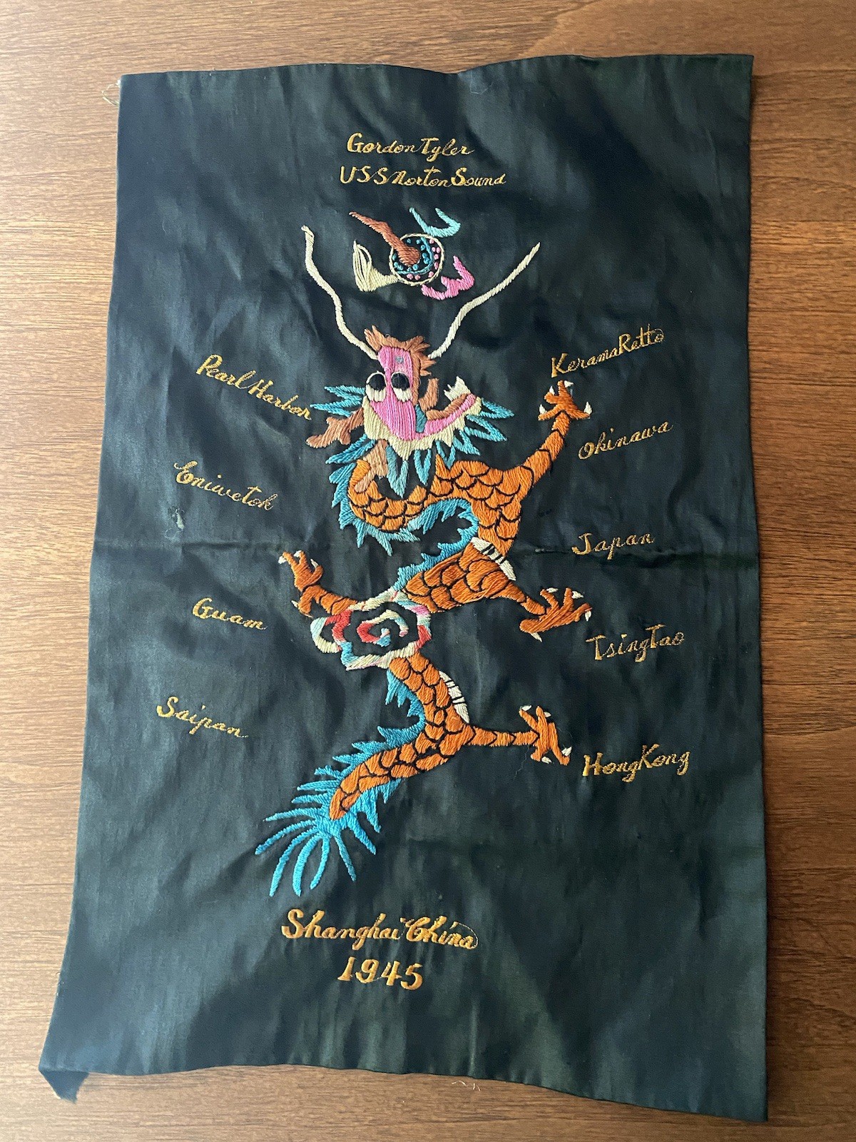 Vtg 1945 WW2 USS Norton Sound Dragon Silk Souvenir Panel Gordon Tyler Shanghai