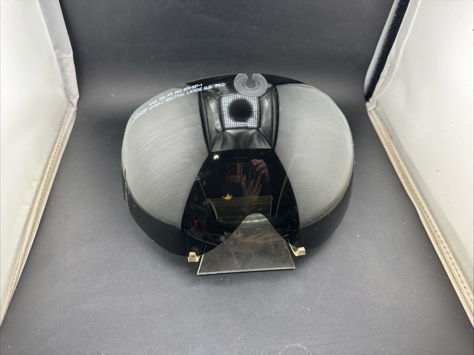 Lens and Lock Assembly, Visor, Outer No 570-227-1 Neutral Lg 32H684-1