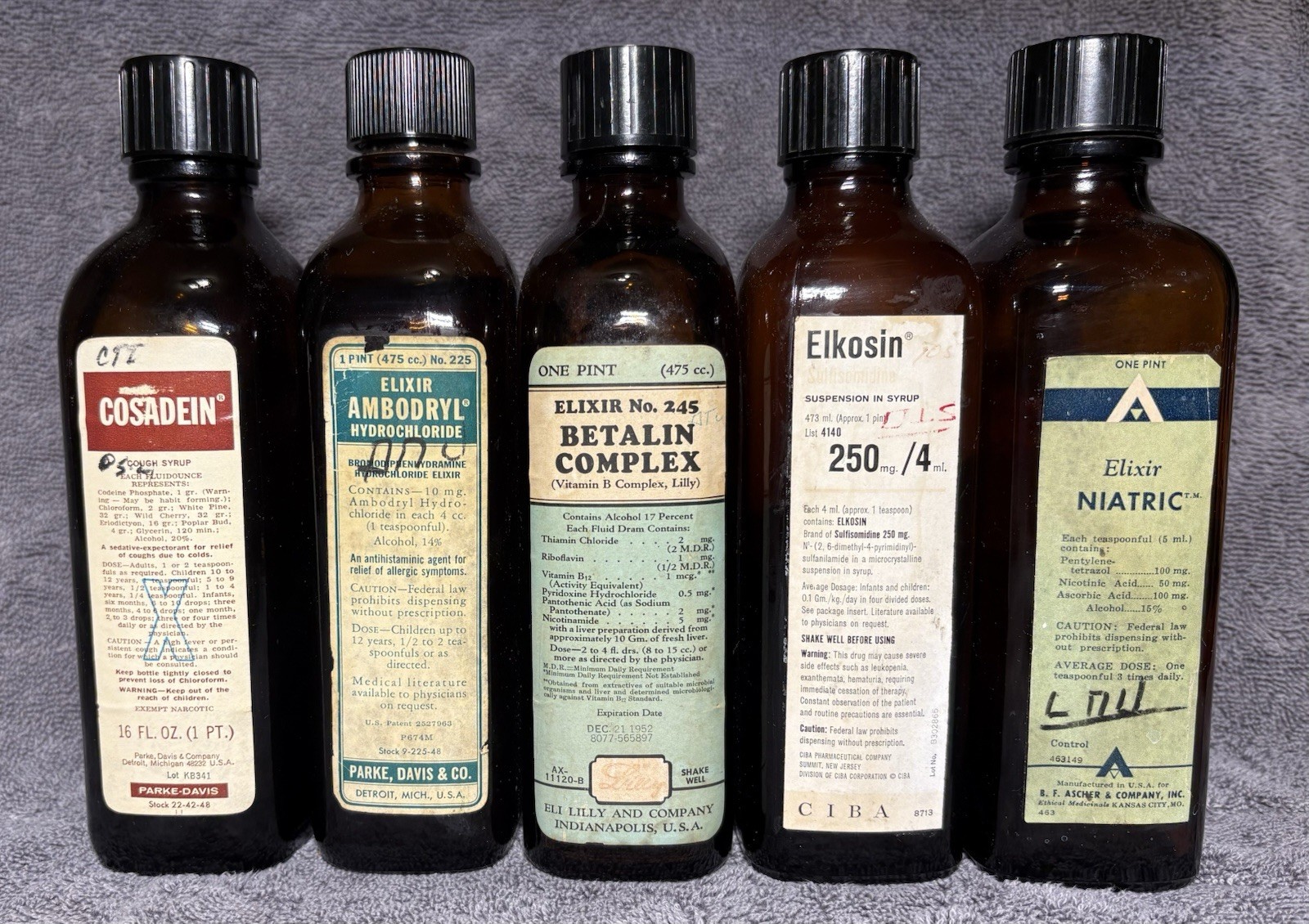 Vintage Amber Glass Pharmacy Bottles Lot of 5 Parke Davis Eli Lilly CIBA Labels