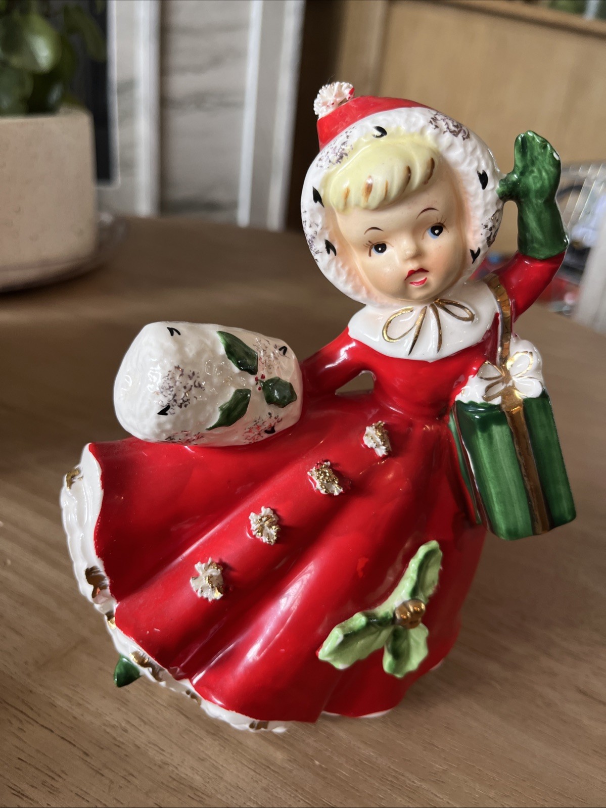 Vintage Relpo A-1484 Christmas Shopper Girl Ceramic Planter Spaghetti Trim Japan