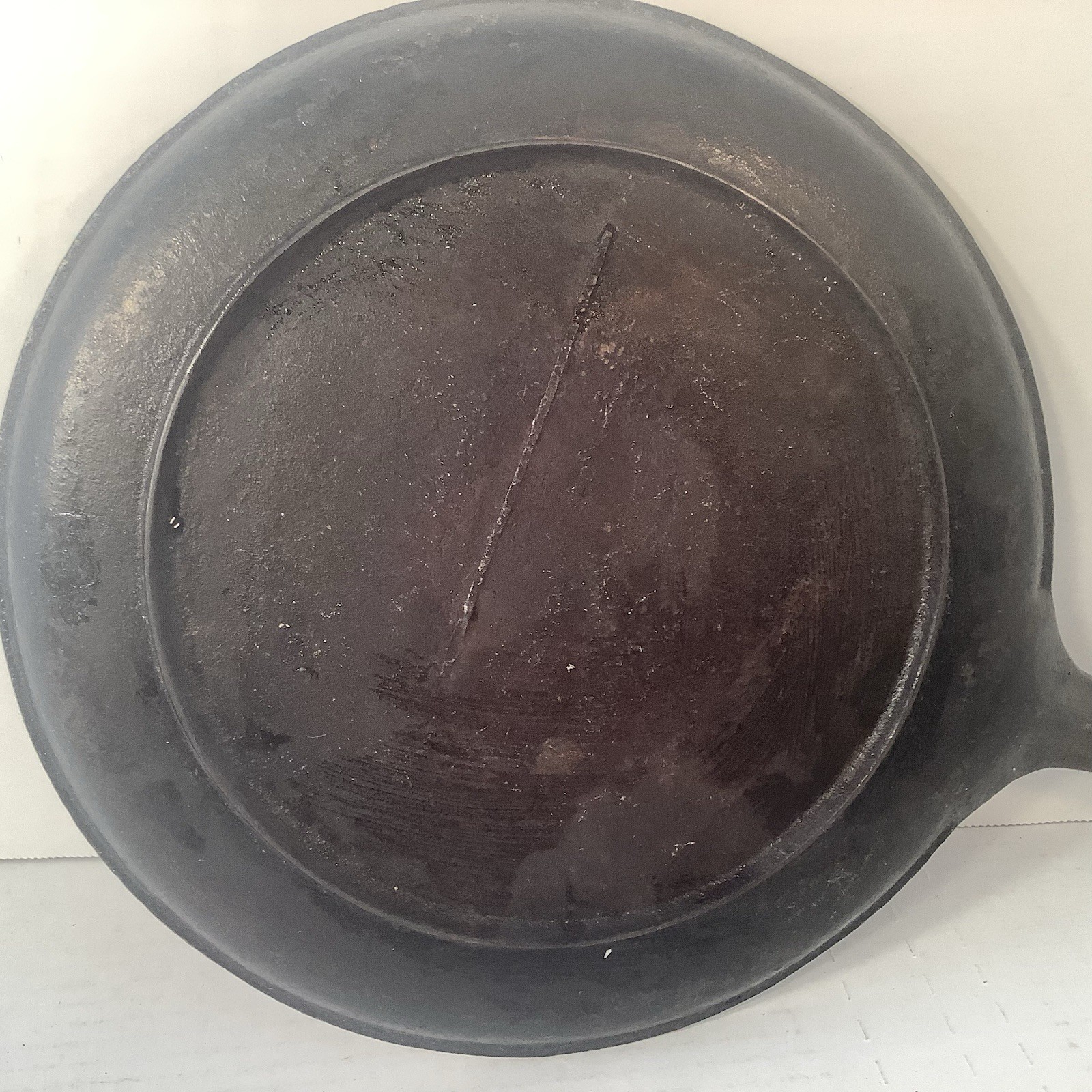 Vintage Cast Iron Gate Marked Griddle Skillet Fancy Handled 9\