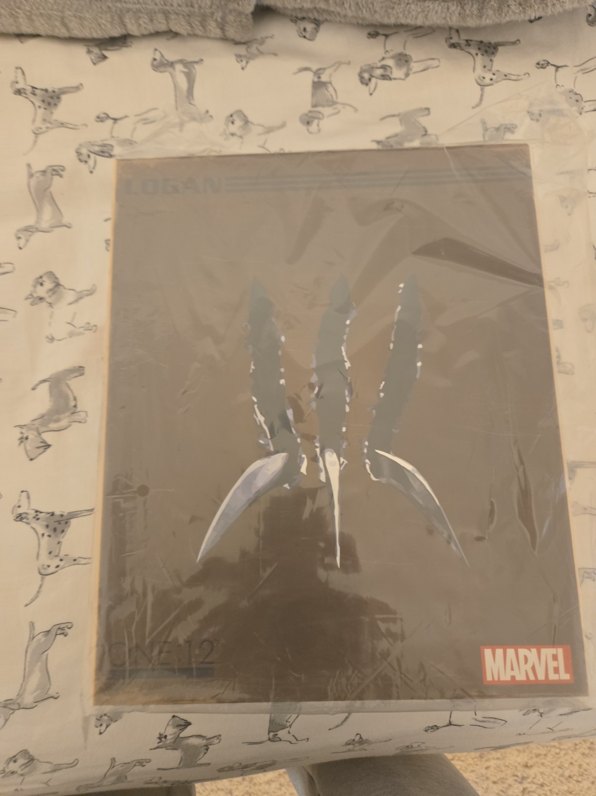 One:12 Collective Logan action figure (Wolverine) ~ X-Men ~ Mezco ~ NISB