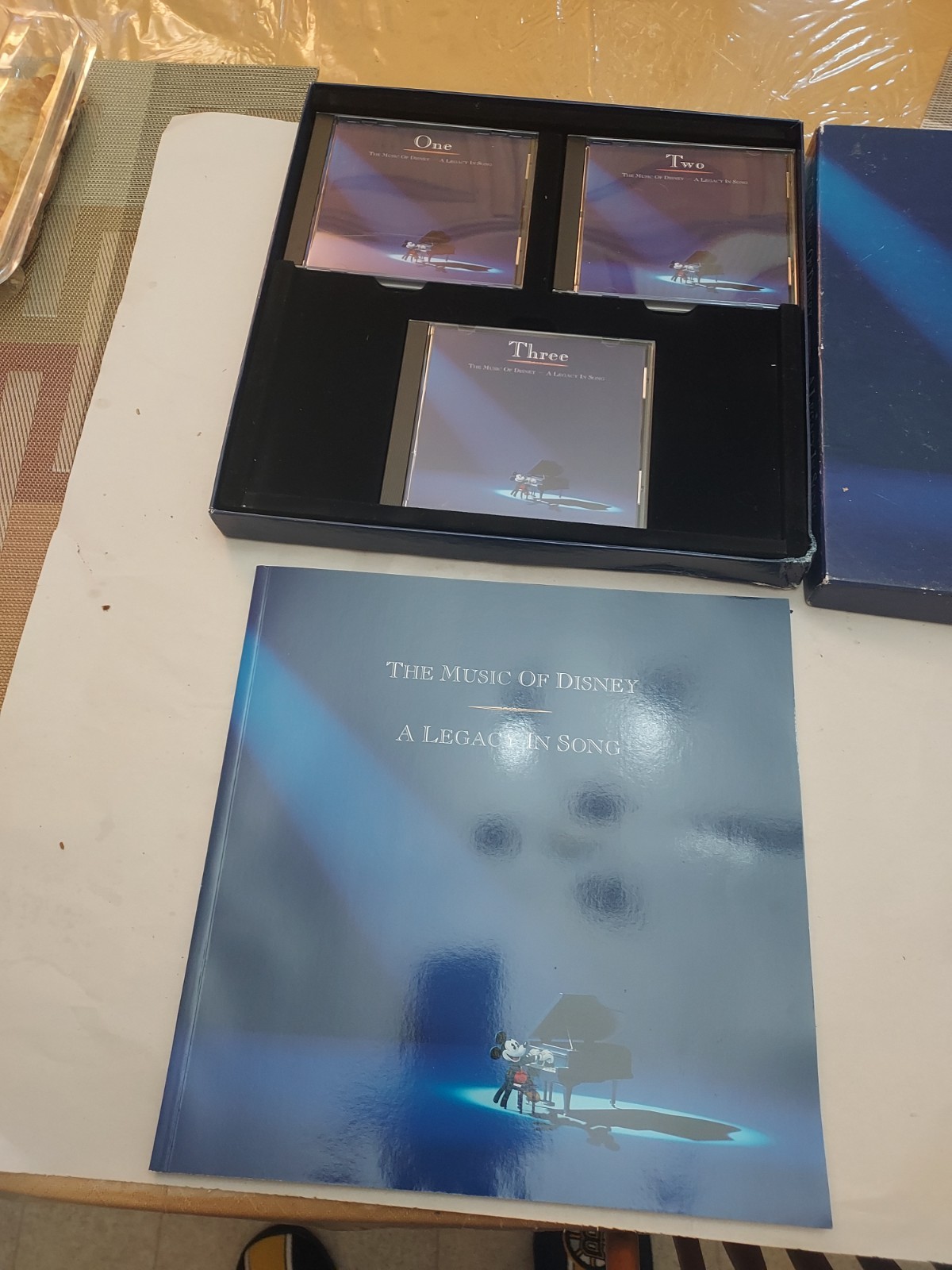 1992 The Music of Disney A Legacy in Song  3 CD Set +  Book 
