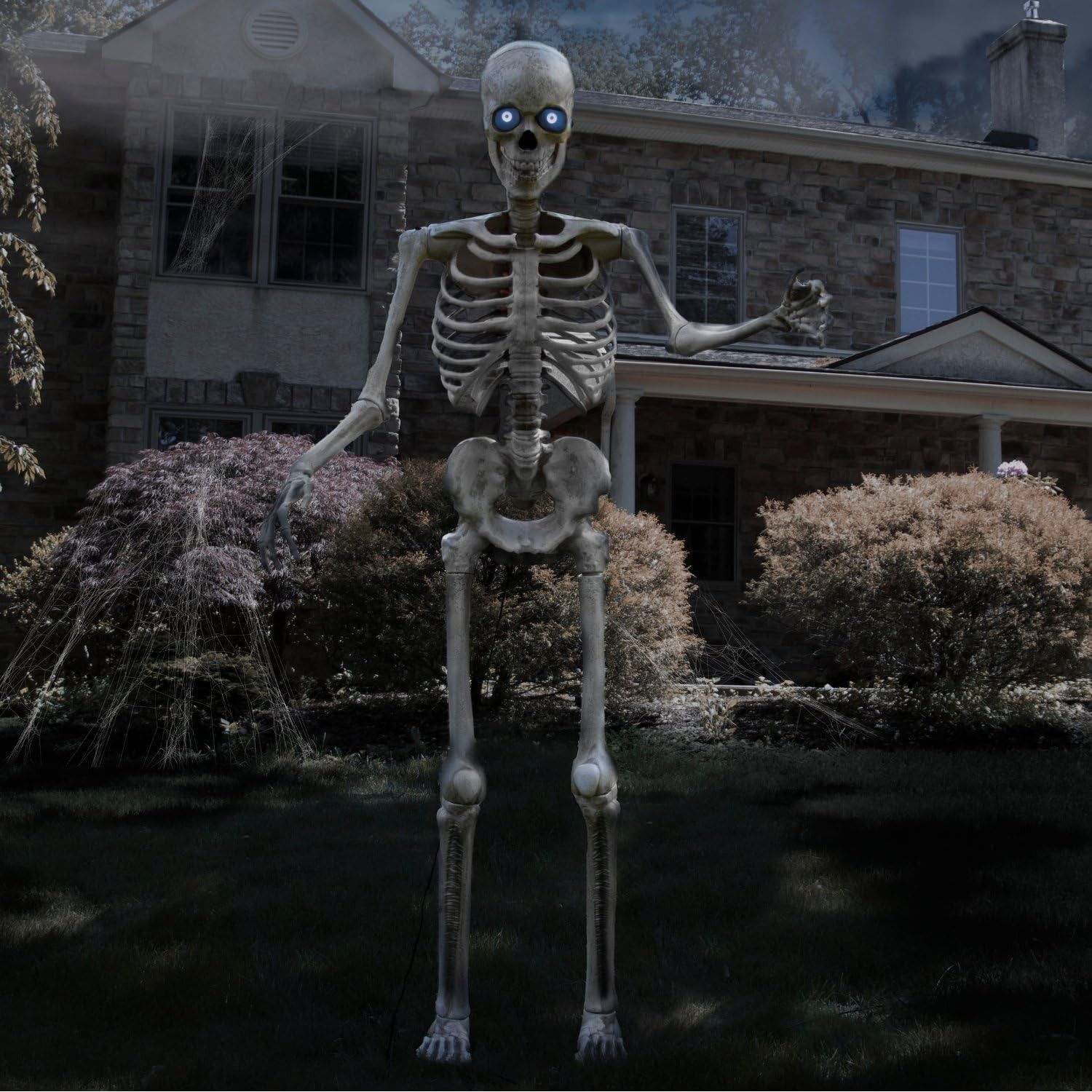 8FT MOTION-ACTIVATED TOWERING SKELETON ANIMATRONIC TALKING INDOOR OUTDOOR