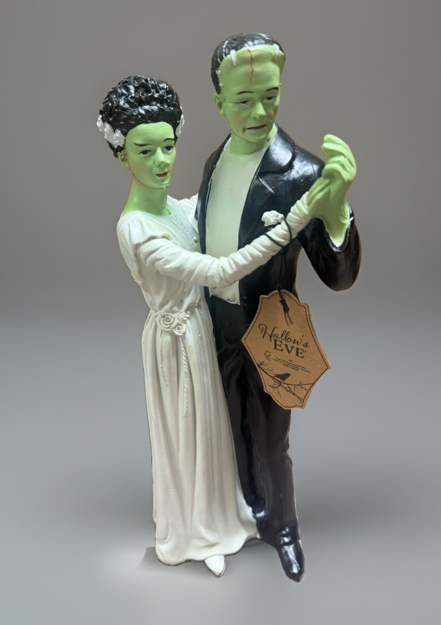 Hallow's Eve Frankenstein & Bride Dancing Figurine 12in Resin 3D Effect