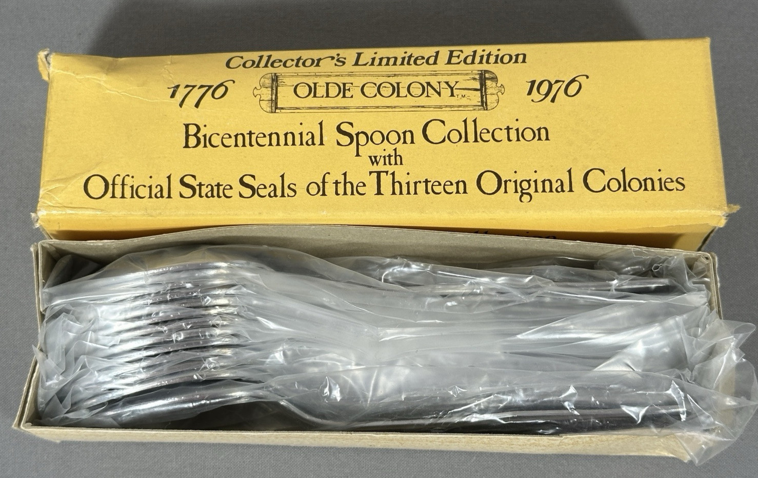 Bicentennial Spoon Collection Olde Colony 13 Original US w/State Seals, Silver