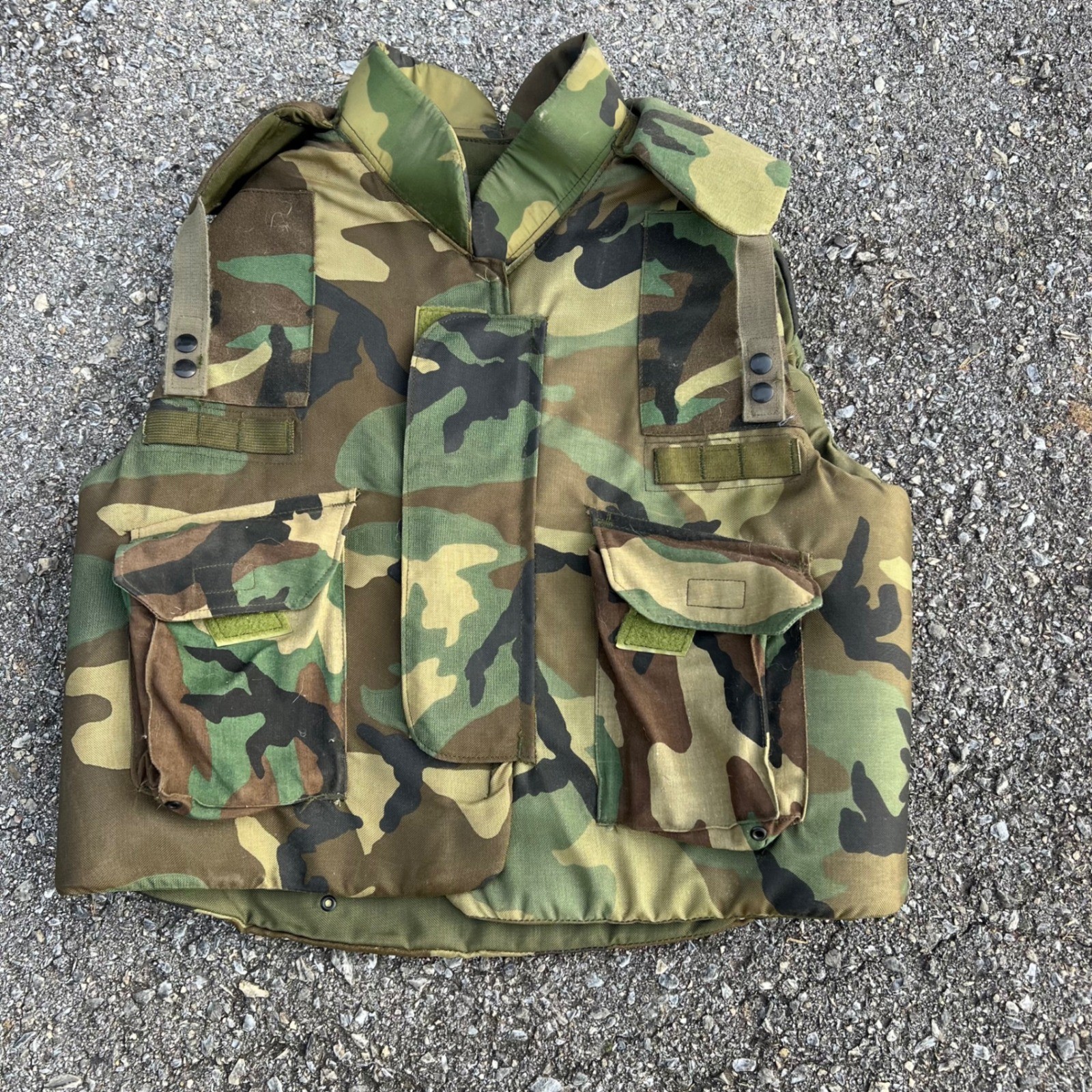 Vintage 1984 US Military PASGT Fragmentation Protective Vest Woodland Camo Large