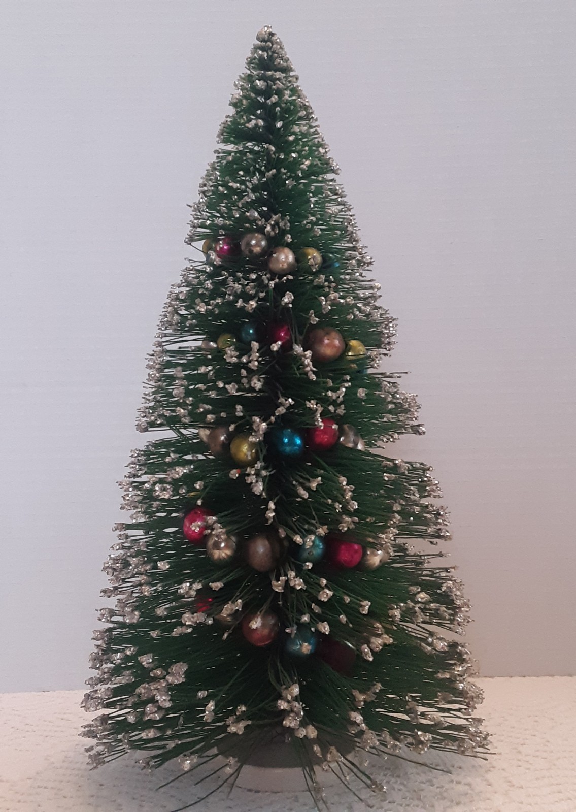 VTG Green Bottle Brush Christmas Tree 13\