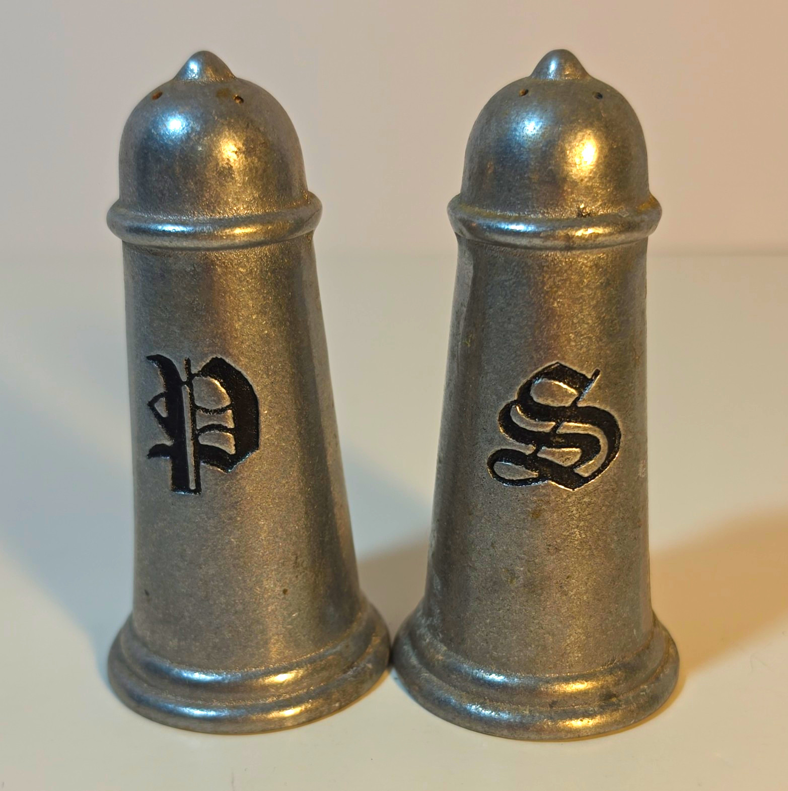 Vintage 1970's Wilton Armetale Salt & Pepper Shakers Gothic Script RWP USA