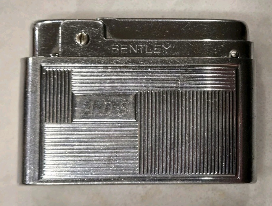 Vintage Bentley Cigarette Pipe & Cigar Lighter Refillable Made In Austria 