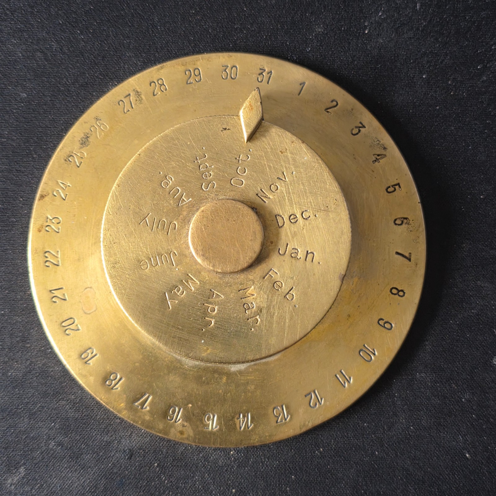 Vintage Brass Perpetual Calendar Rotating Month Date Dial Desk Paperweight