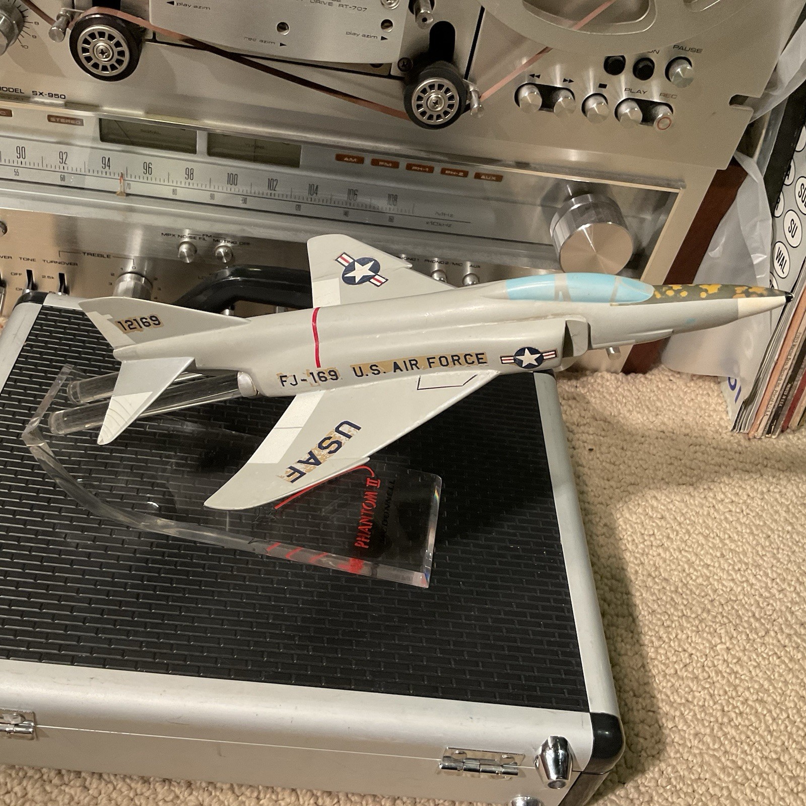 Vintage Topping  McDonnell Phantom II USAF Desk Top Model Jet w/Stand