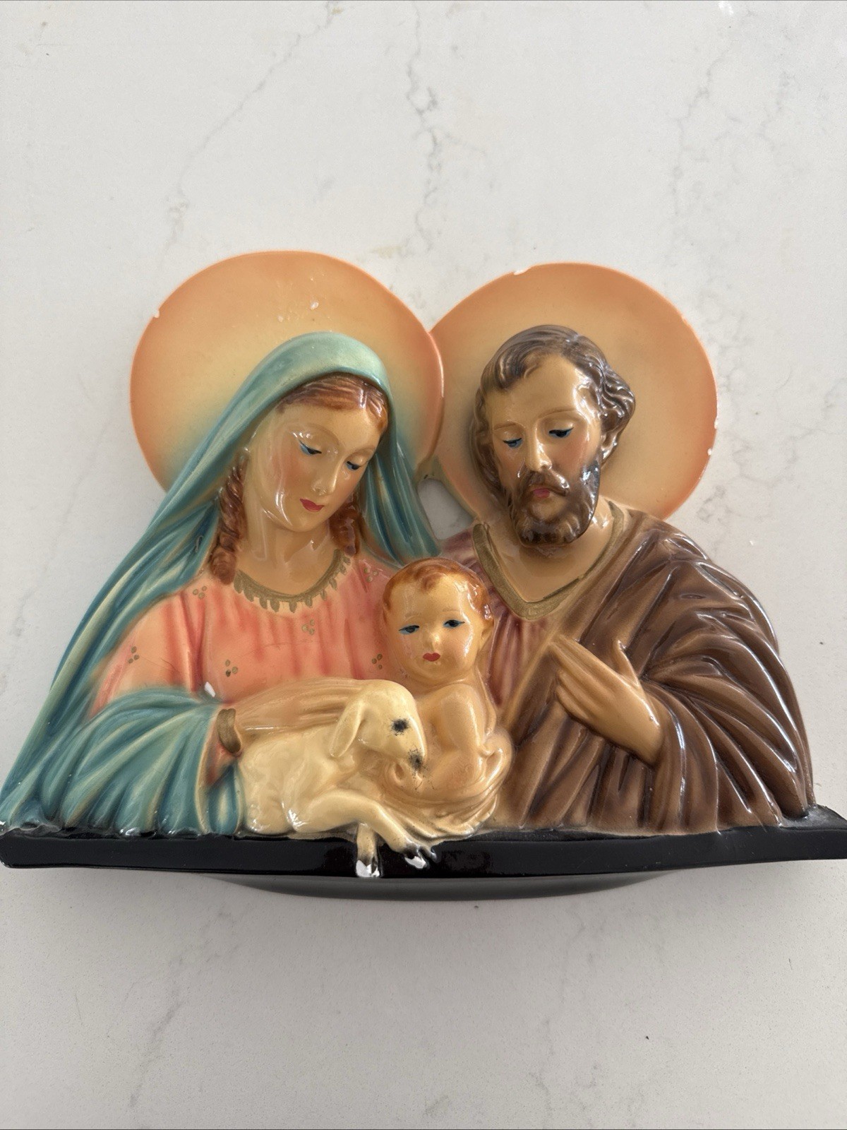 VINTAGE ITALIAN CHALKWARE HAND PAINTED JESUS MARY JOSEPH WALL PLAQUE