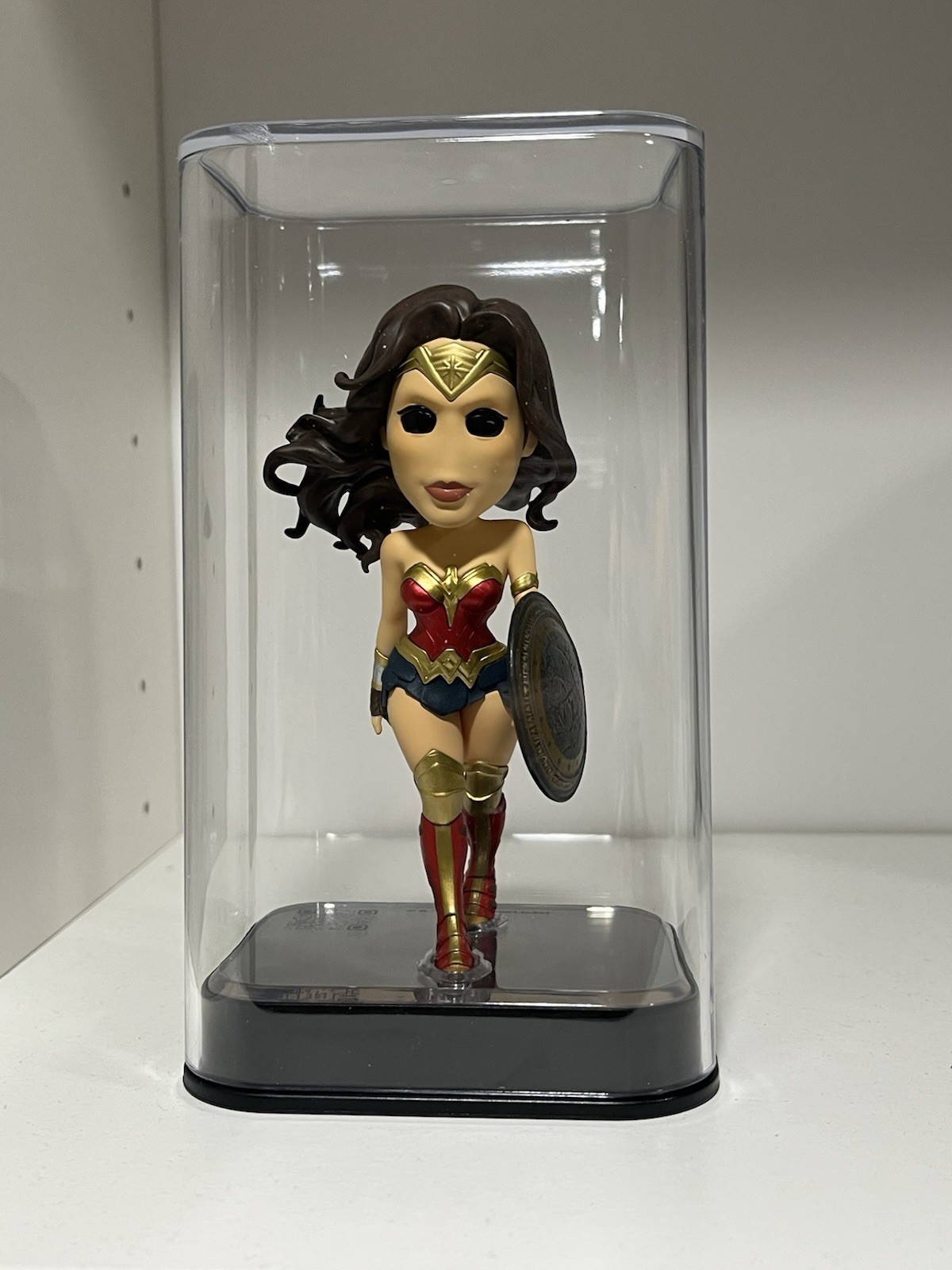 Zuru Starbox Popcons DC by Starbox Collectable Action Figure WONDER WOMAN