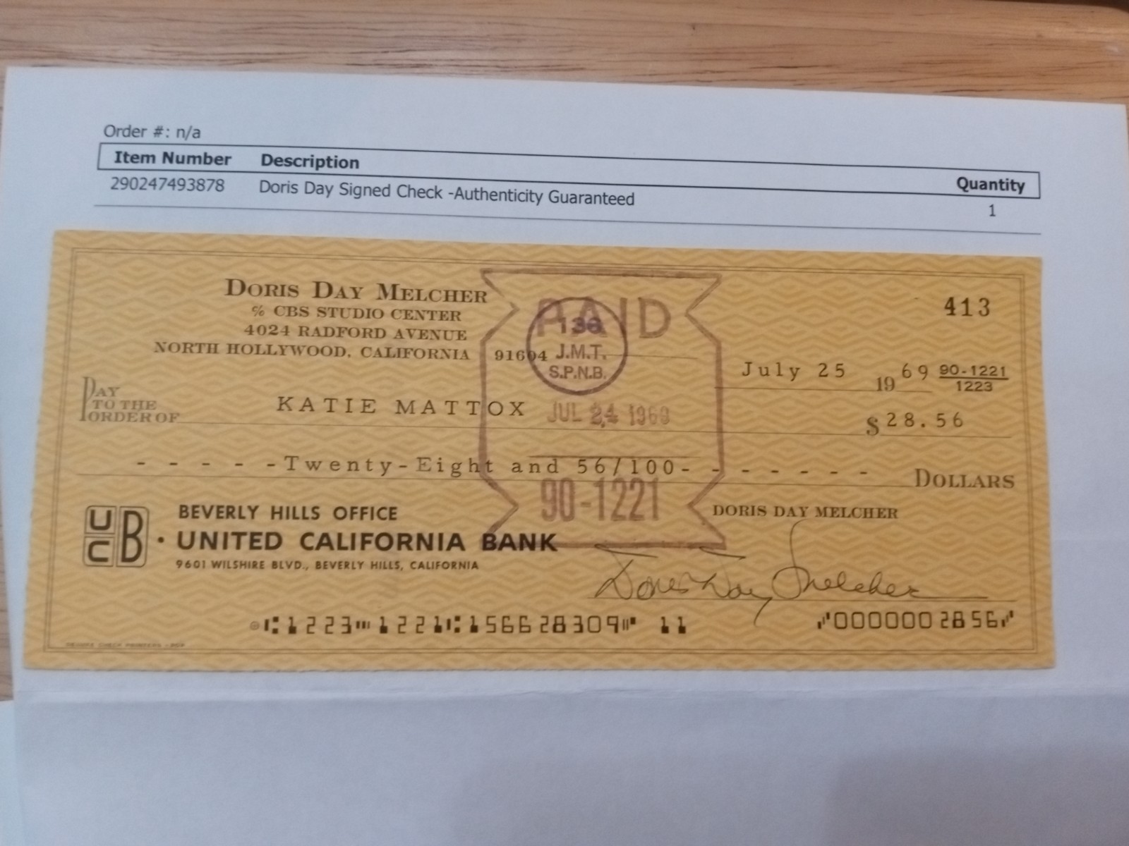 Doris Day Cancelled Check From Beverly Hills Bank COA. Autographed Mint Cond