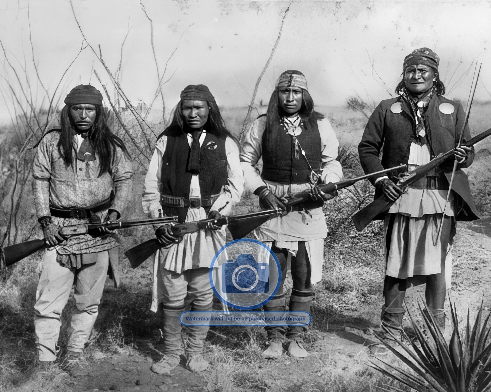 APACHE WARRIORS GERONIMO YANOZHA CHAPPO & FUN 1886 8X10 PHOTOGRAPH REPRINT