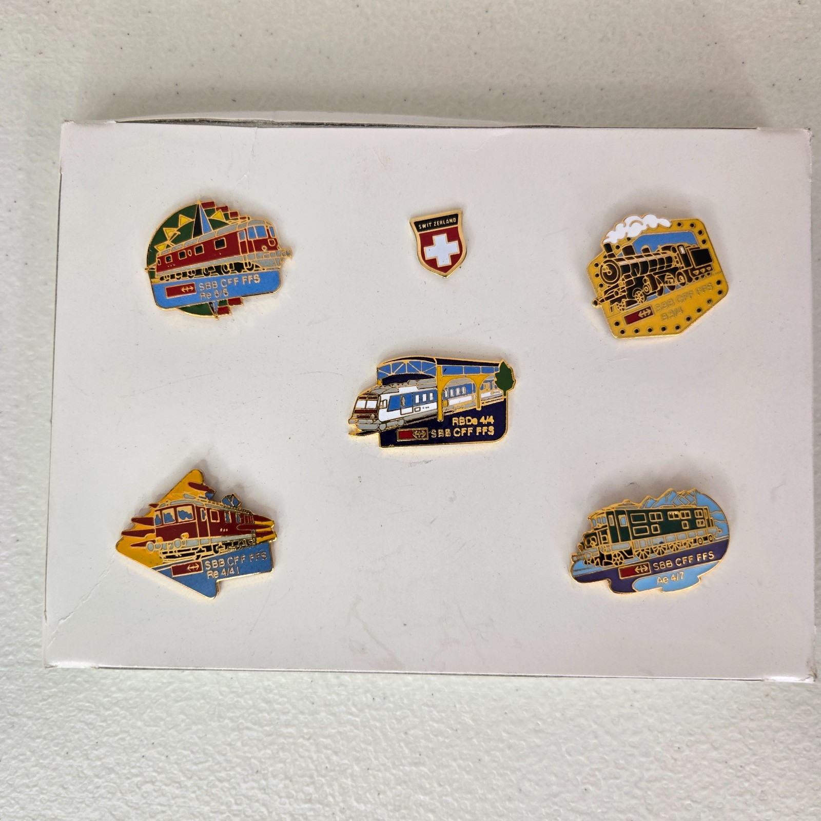 Swiss Federal Railways SBB CFF FFS  Lapel Hat Pins 5 Locomotive Pins & Flag RARE