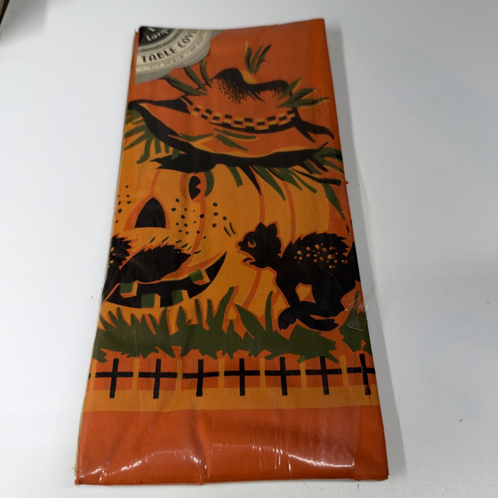 VTG 60‘s Tuttle’s Halloween Paper Table Cover Pumpkin Black Cat 54x96 USA NIP