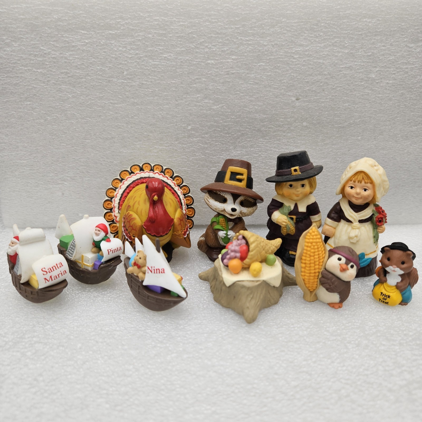 Vtg Set of 9 Hallmark Merry Miniatures Thanksgiving Figurines Pilgrims Turkey